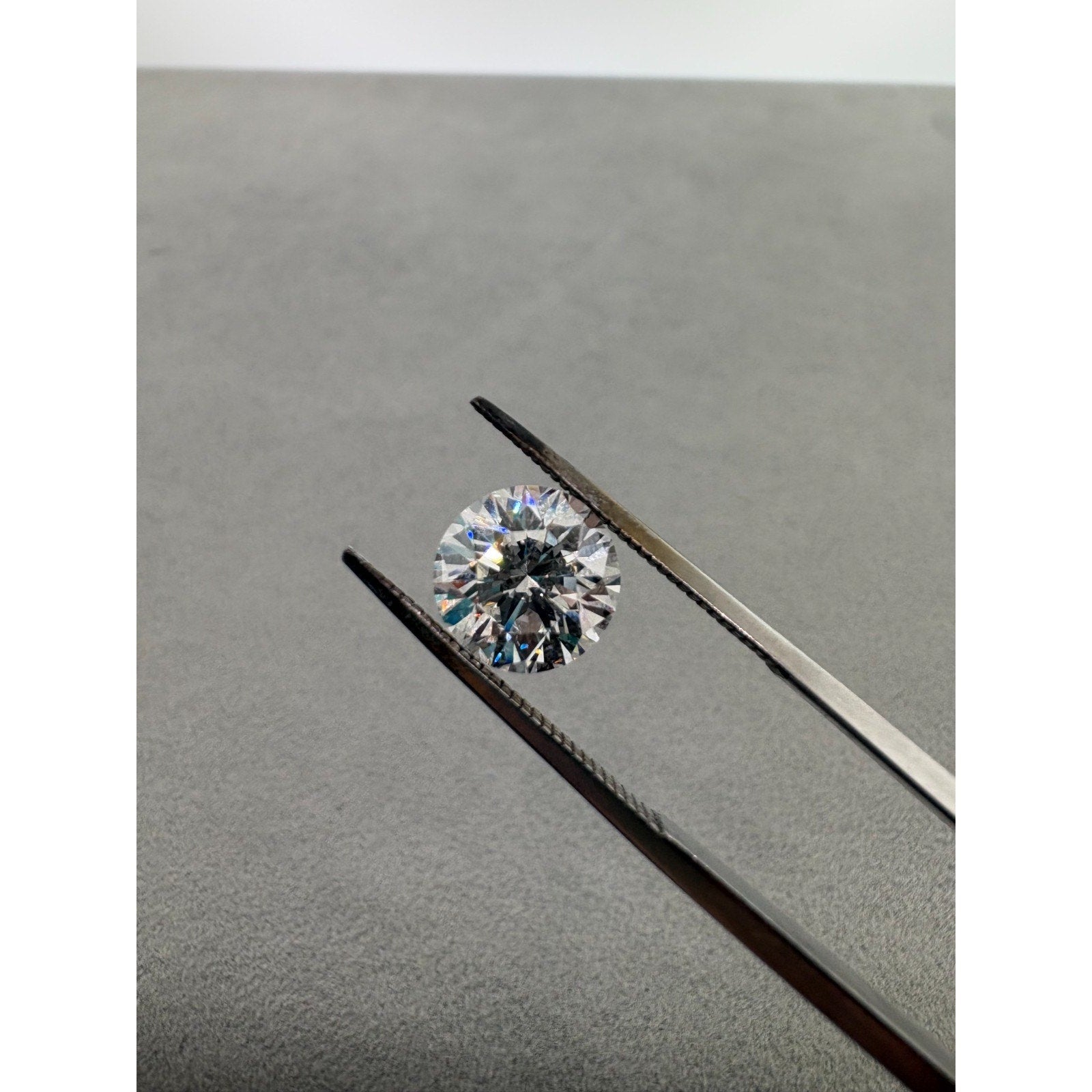 GIA 3.01 carat Round Brilliant G, SI2 Natural Loose Diamond - HM2854P