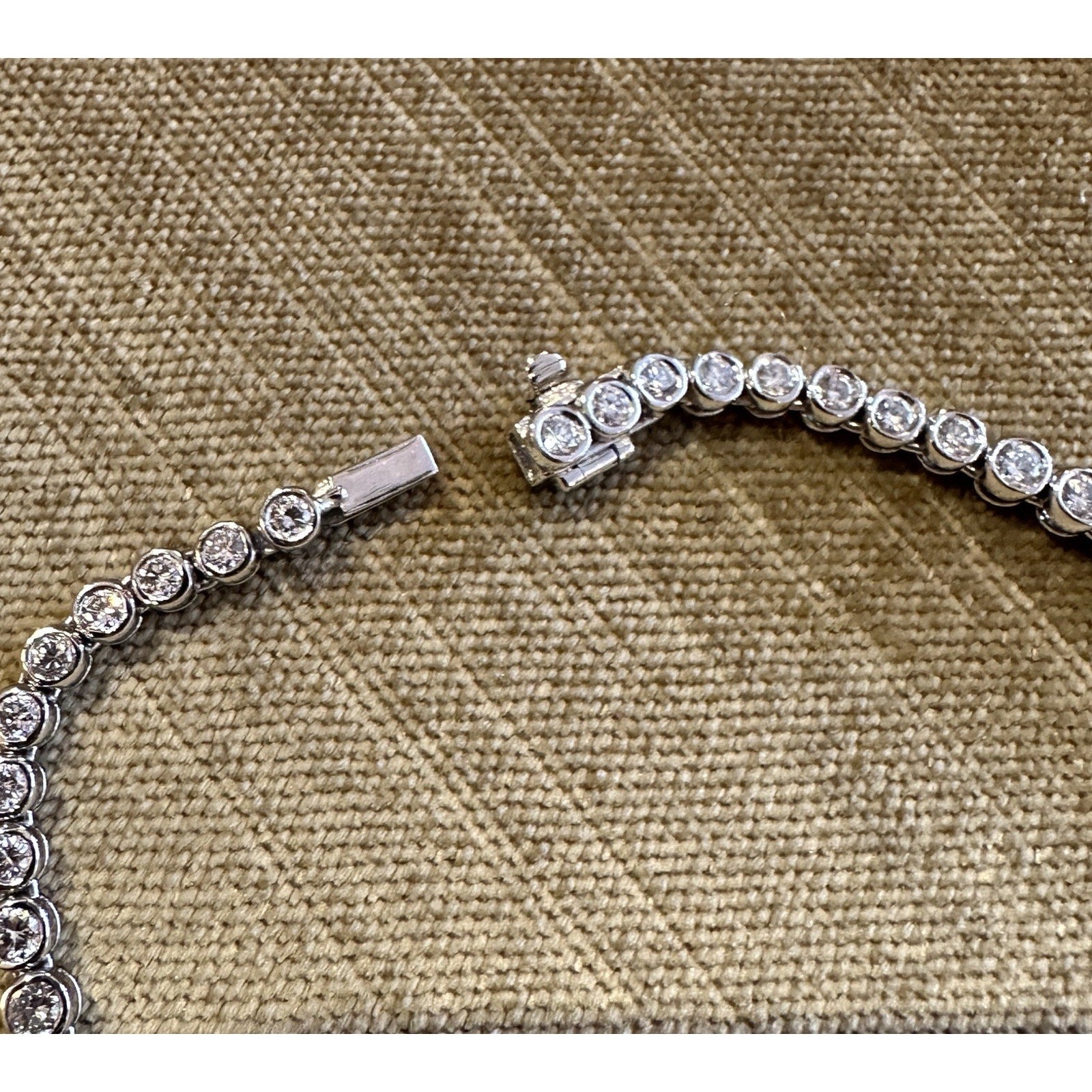 10.13 cttw Natural Diamond Graduated Tennis Necklace in Platinum 16.75"
