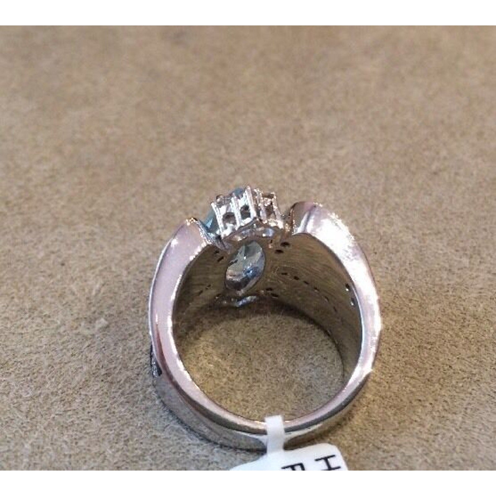 Marquise cut Aquamarine & Diamond Ring in 18K White Gold