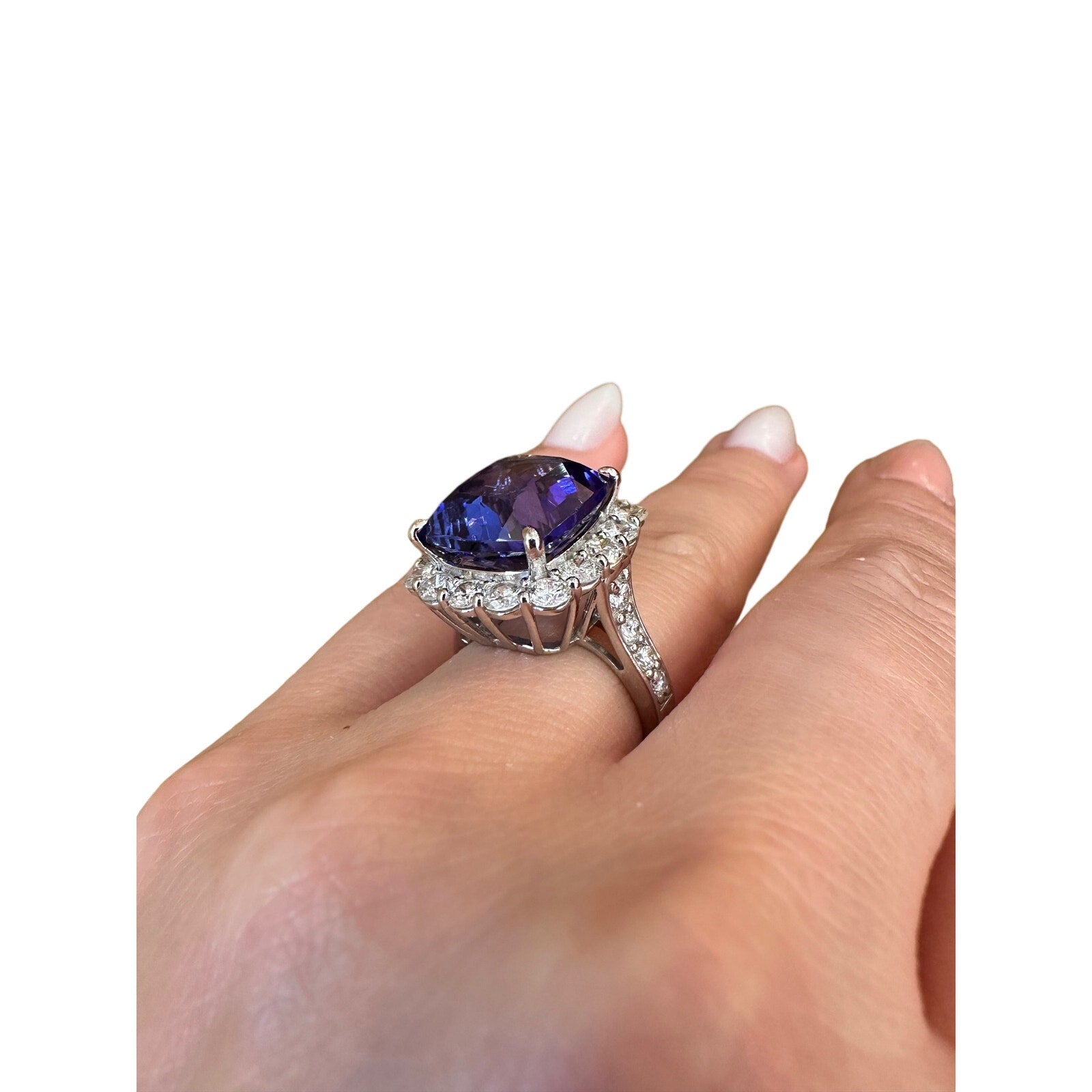 GIA 13.07cts Tanzanite in Diamond Halo Platinum Ring (HM2575ZB)