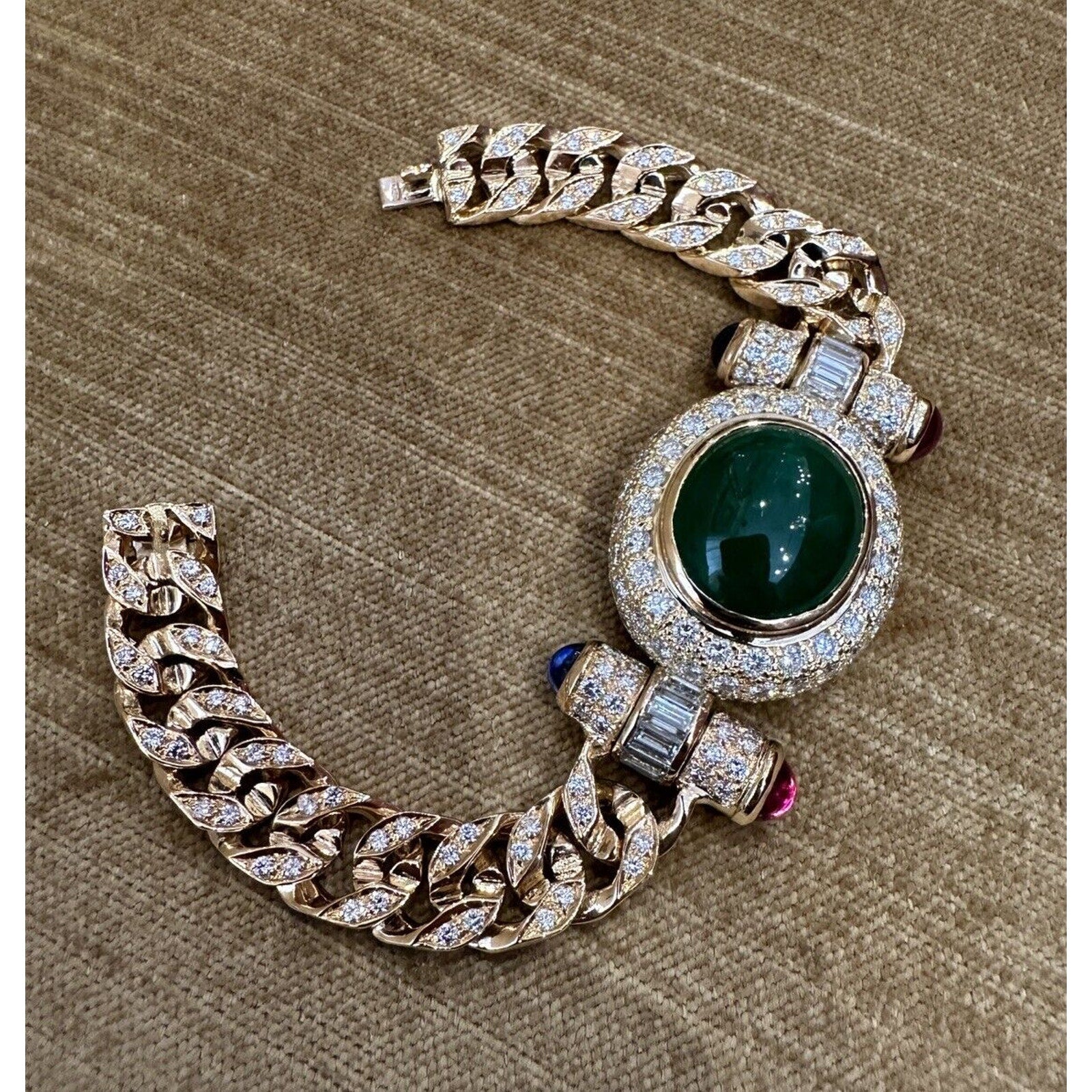 GIA 15.71 carat Jade and Diamond Curb Link Bracelet in 18k Yellow Gold
