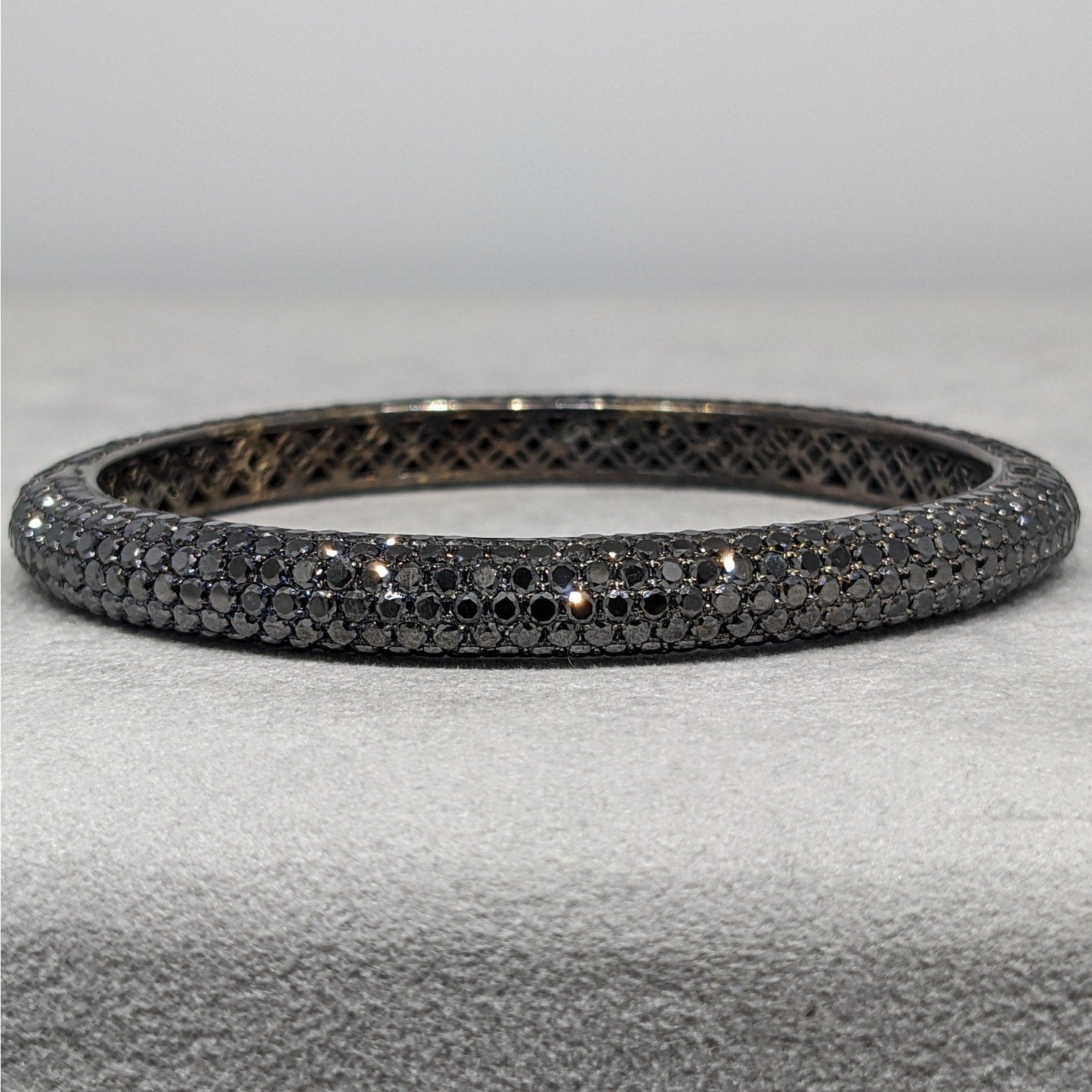 Natural Black Diamond Pave Bangle Bracelet 17.70 cttw in 18k Gold
