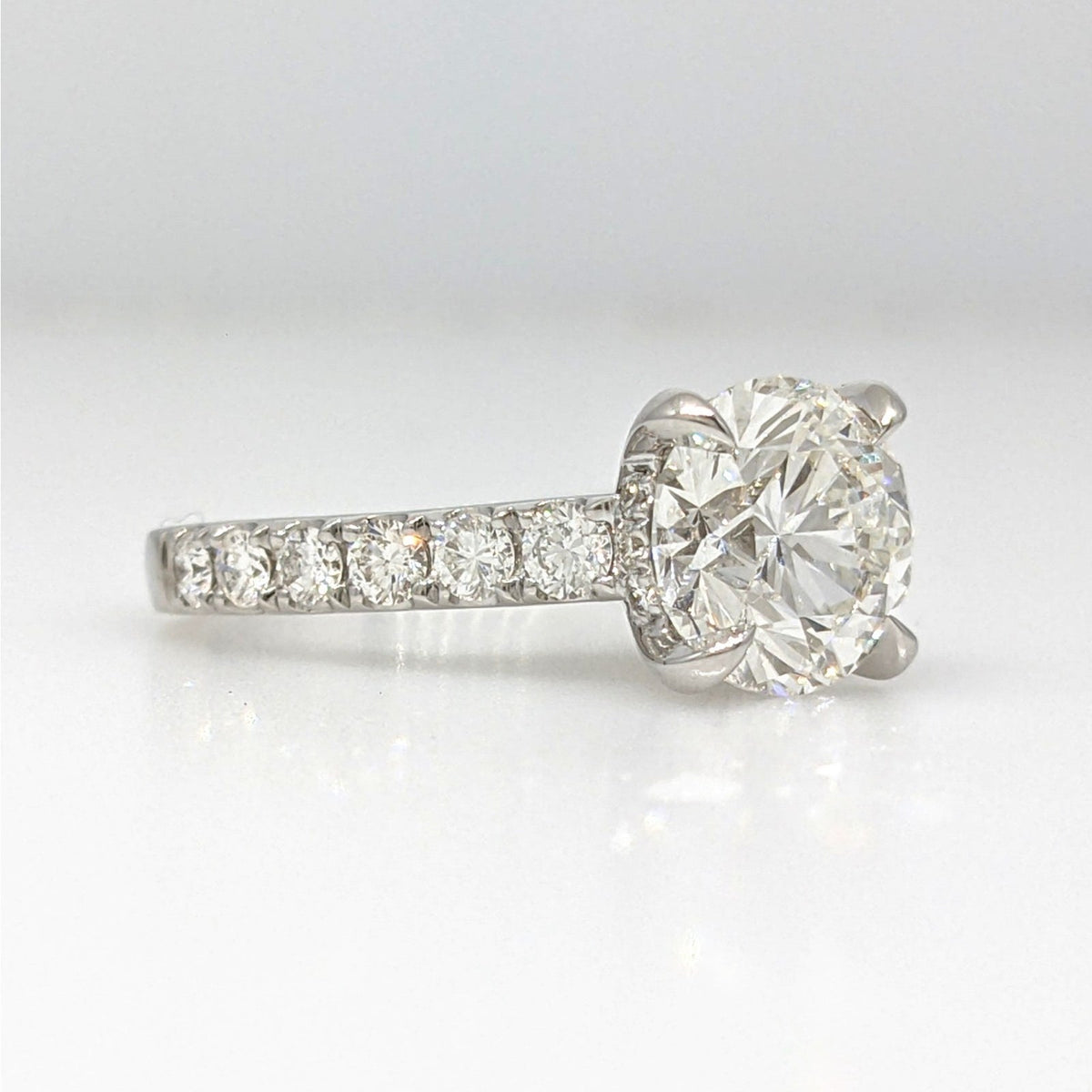 GIA Natural 3.01 ct Round Brilliant Diamond Ring in 18k White Gold