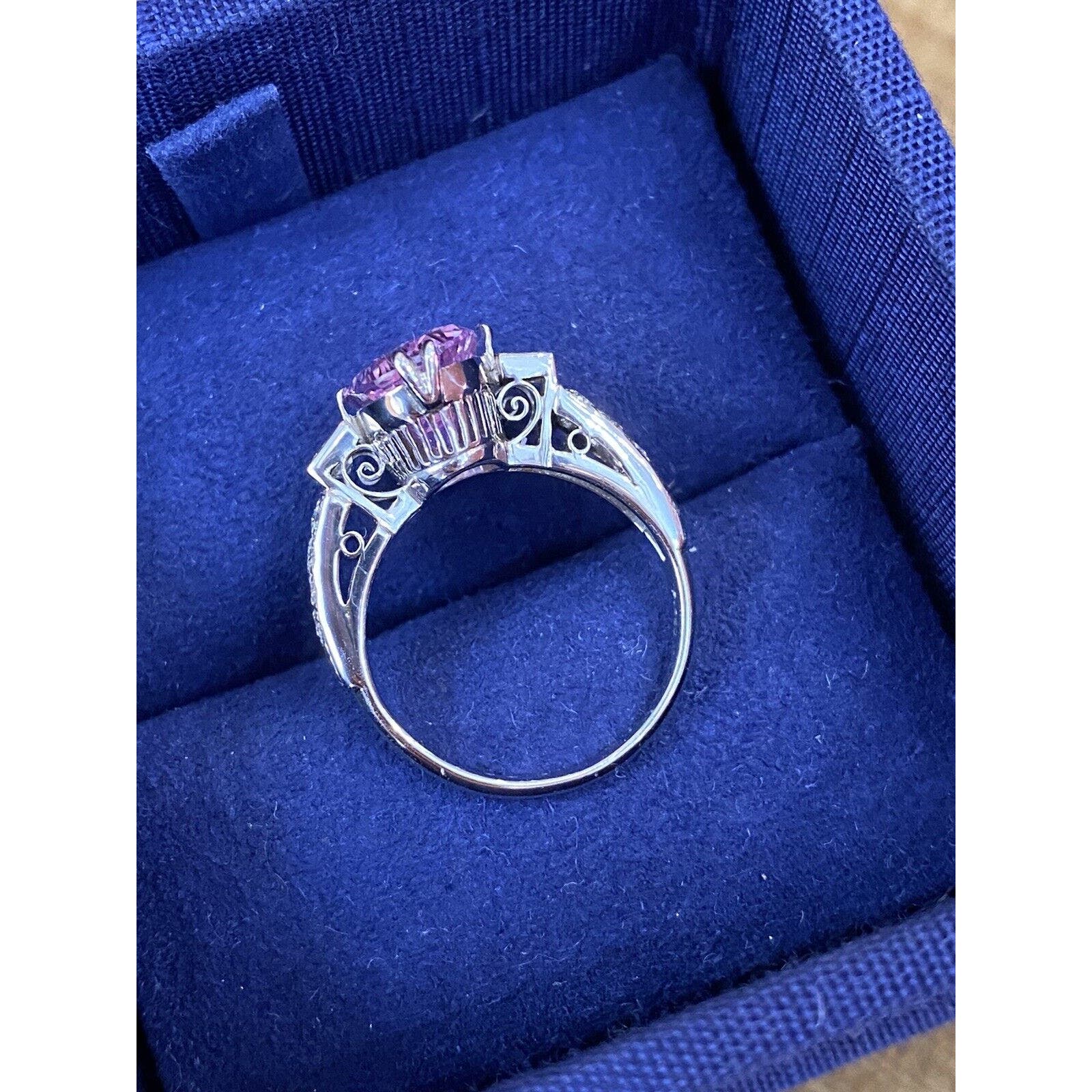 Certified Padparadscha Sapphire 4.03 carat & Diamond Ring in Platinum