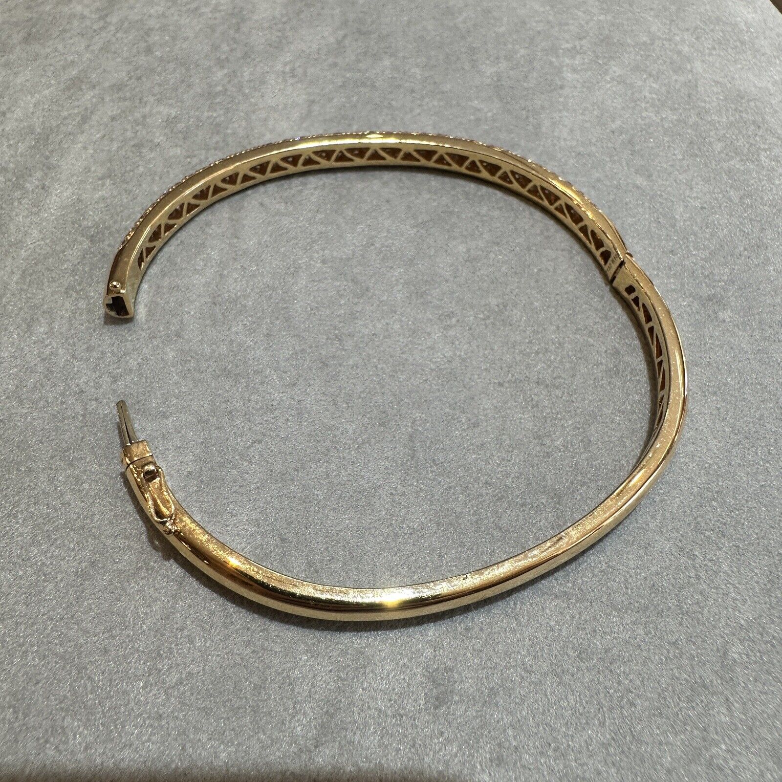 Natural Diamond Pave Bangle Bracelet 1.52cts in 18k Rose Gold
