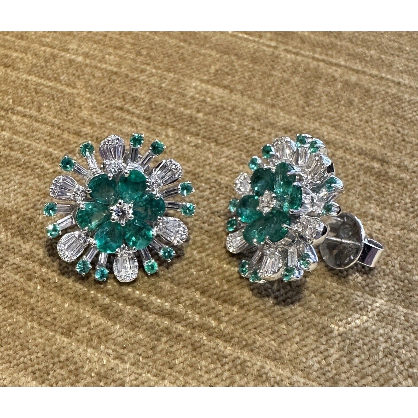 Emerald and Diamond Starburst Earrings in 18k White Gold