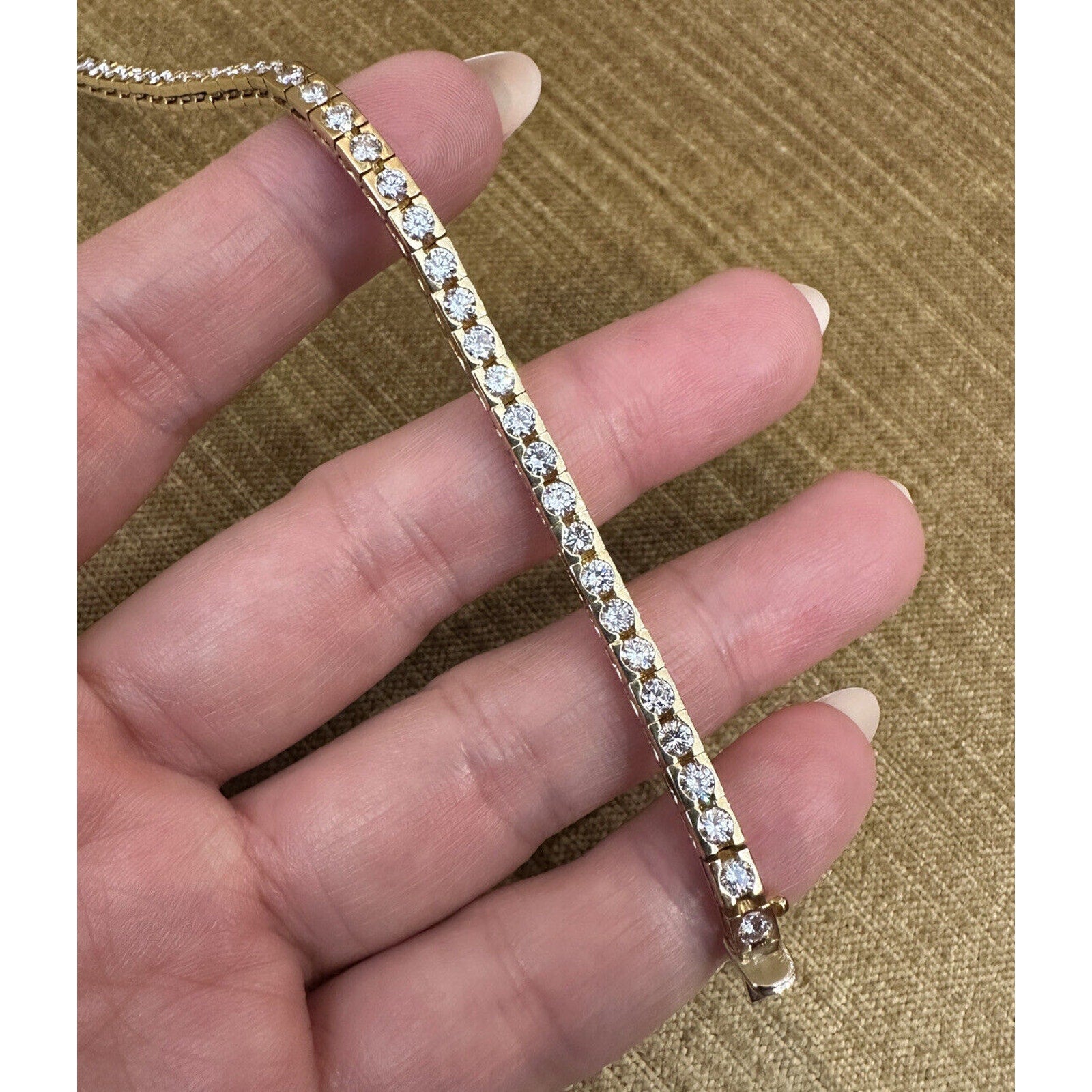 Round Diamond Tennis Line Bracelet 5.00cttw in 18k Yellow Gold - HM2514B