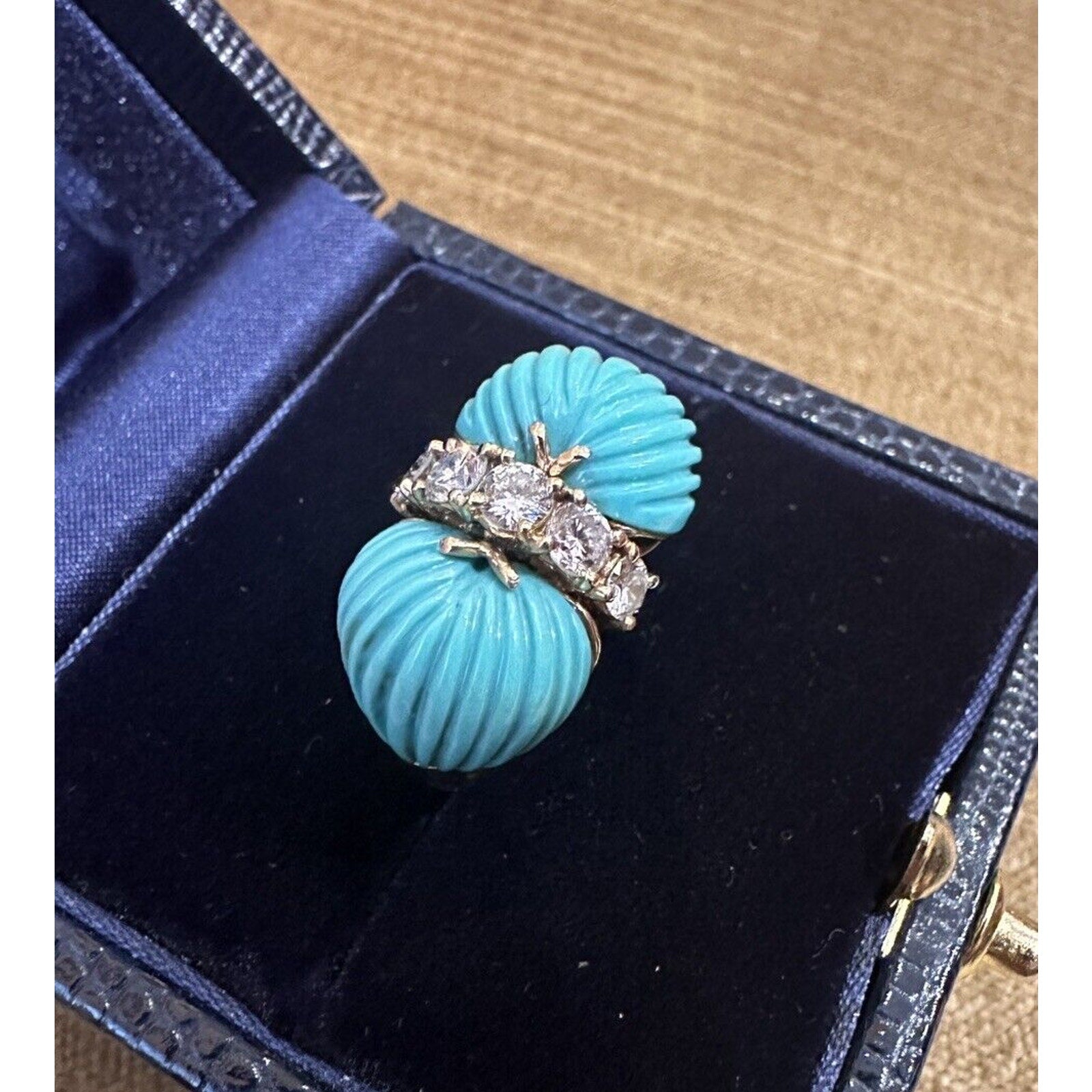 Vintage Turquoise and Diamond Ring in 18k Yellow Gold