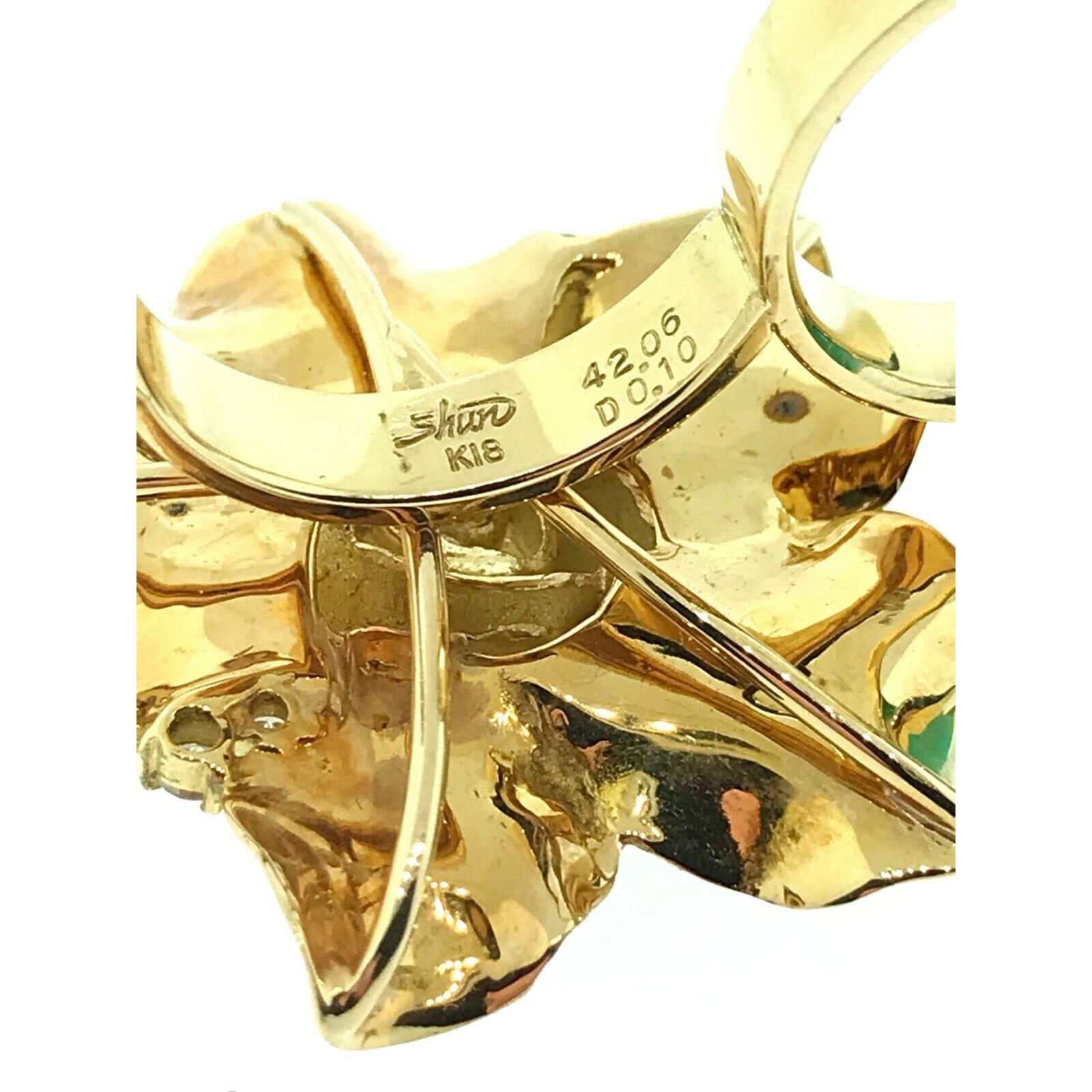Double Ring with Diamonds, Chrysoprase and Flower in 18k Yellow Gold