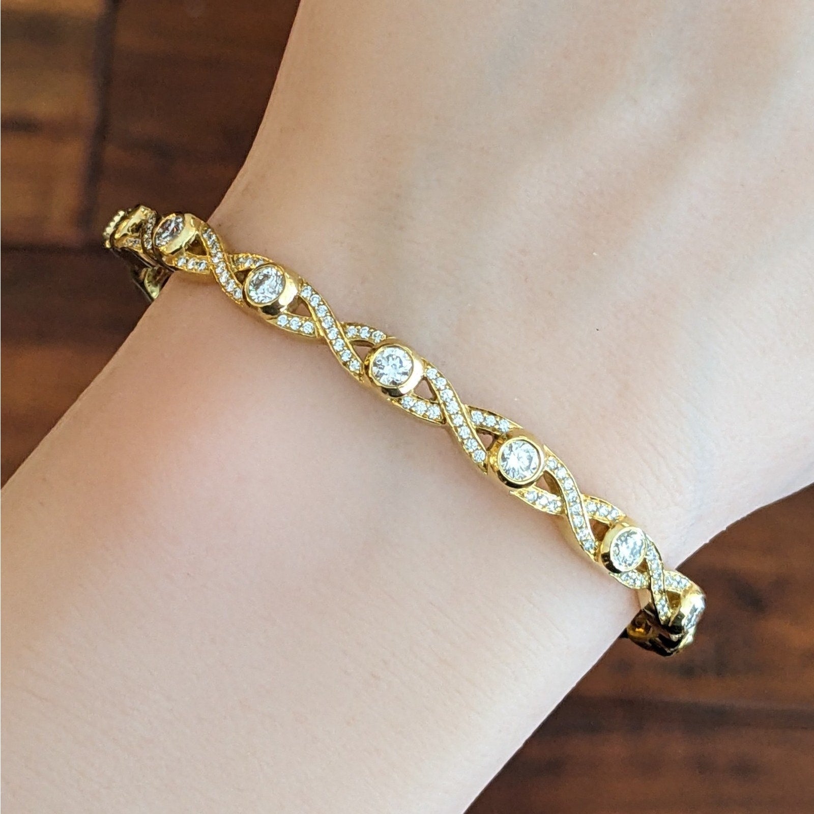 Diamond Braided Bangle Bracelet Hinged in 18k Yellow Gold