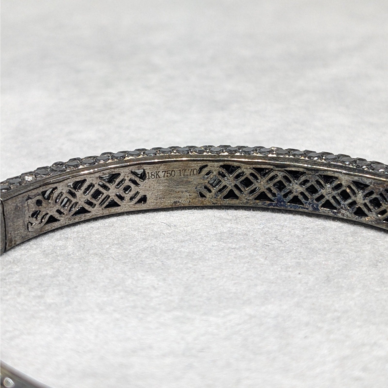 Natural Black Diamond Pave Bangle Bracelet 17.70 cttw in 18k Gold