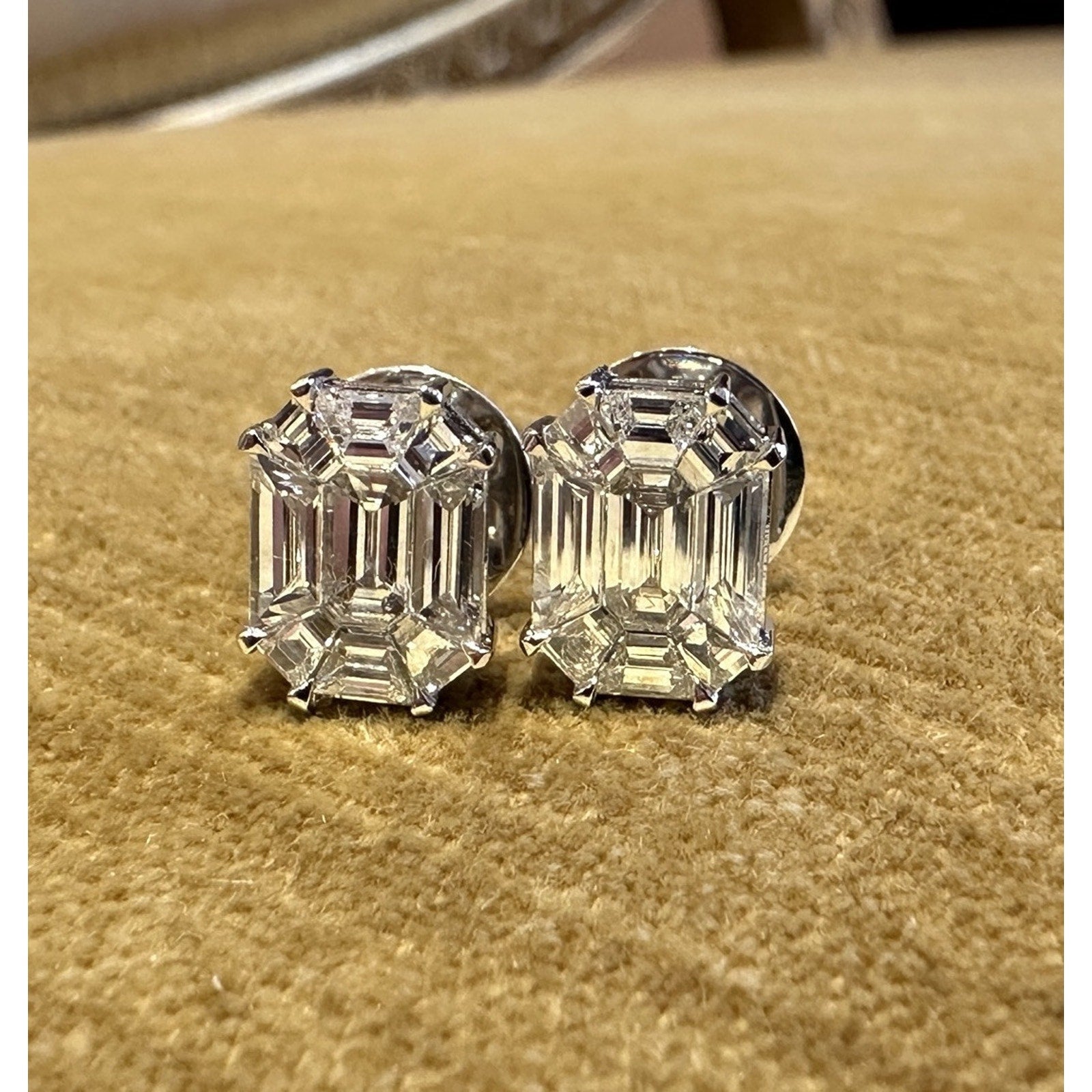 Illusion set Natural Diamond Stud Earrings 2.04cttw in 18k White Gold