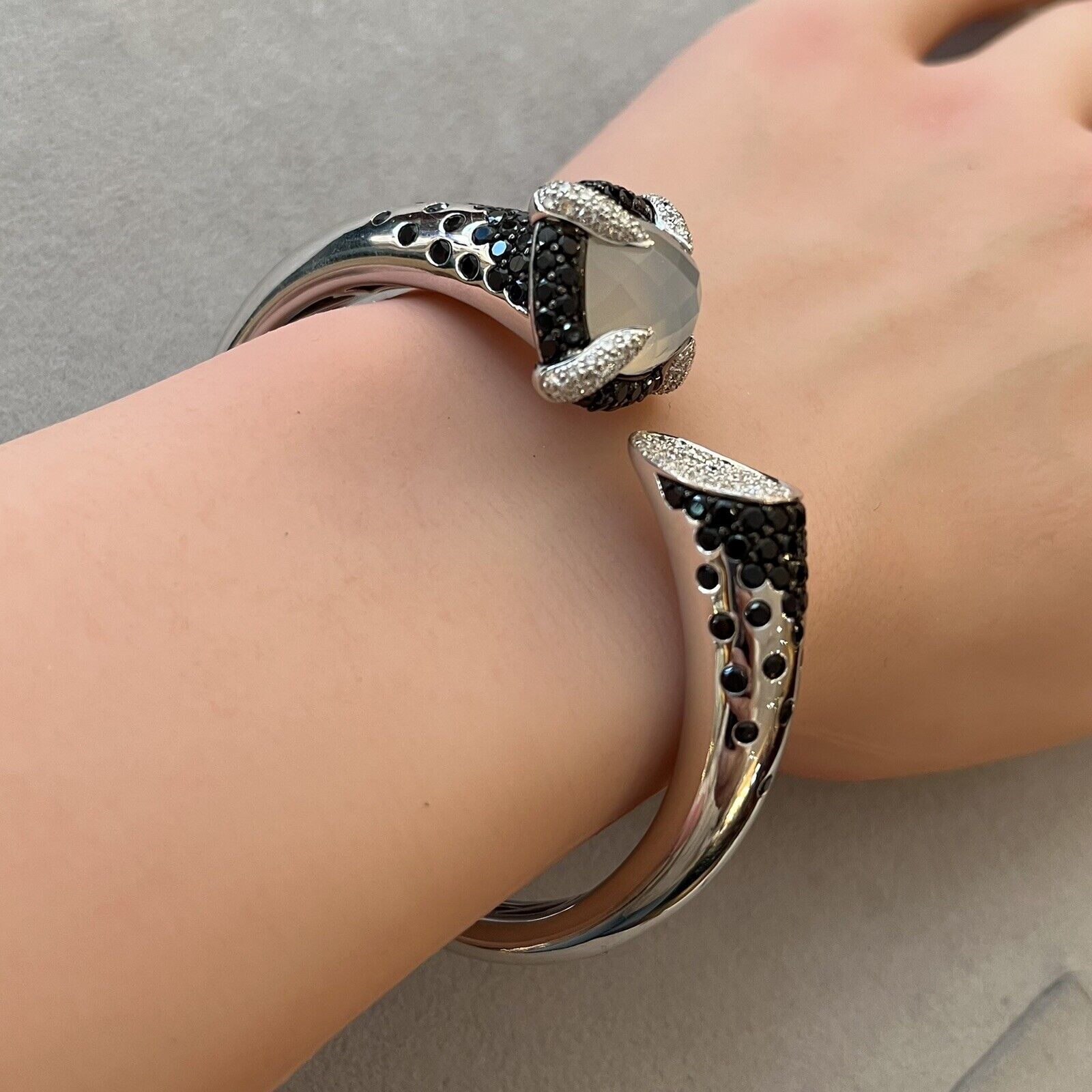 Diamond and Black Gemstone Hinged Bangle Bracelet in 18k White Gold