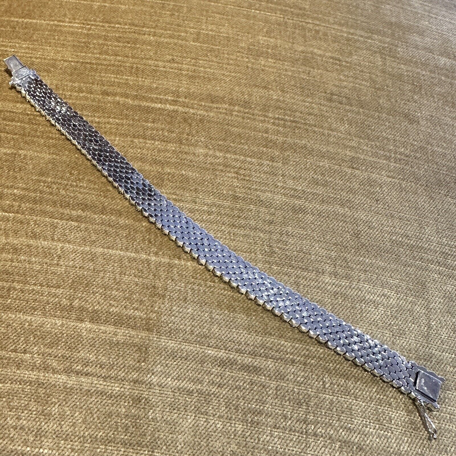 7 Row Natural Diamond Bracelet 10.50 ct in 18k White Gold