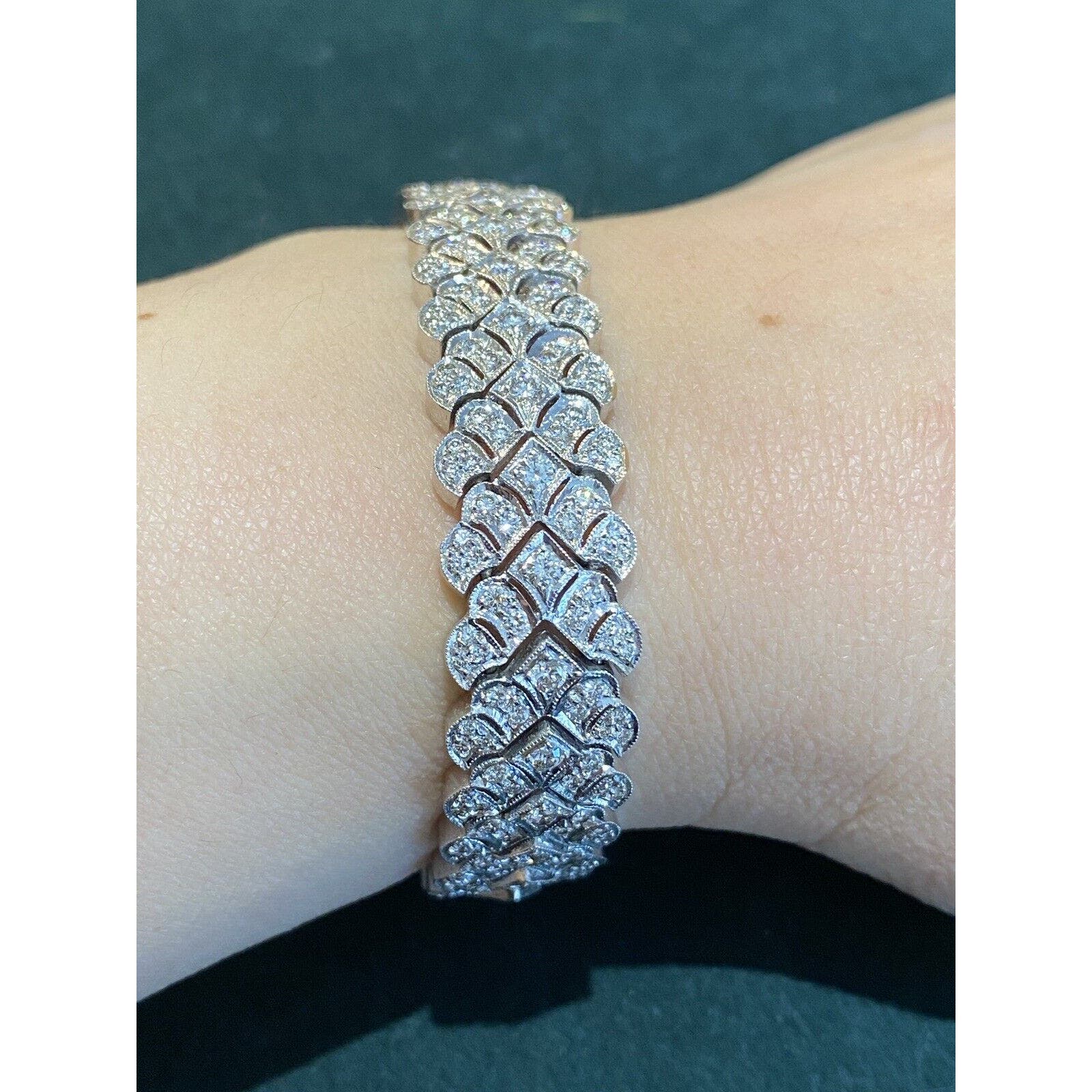 Vintage Scalloped Link Diamond Bracelet 4.50cttw in 18k White Gold -- HM2291AIDF
