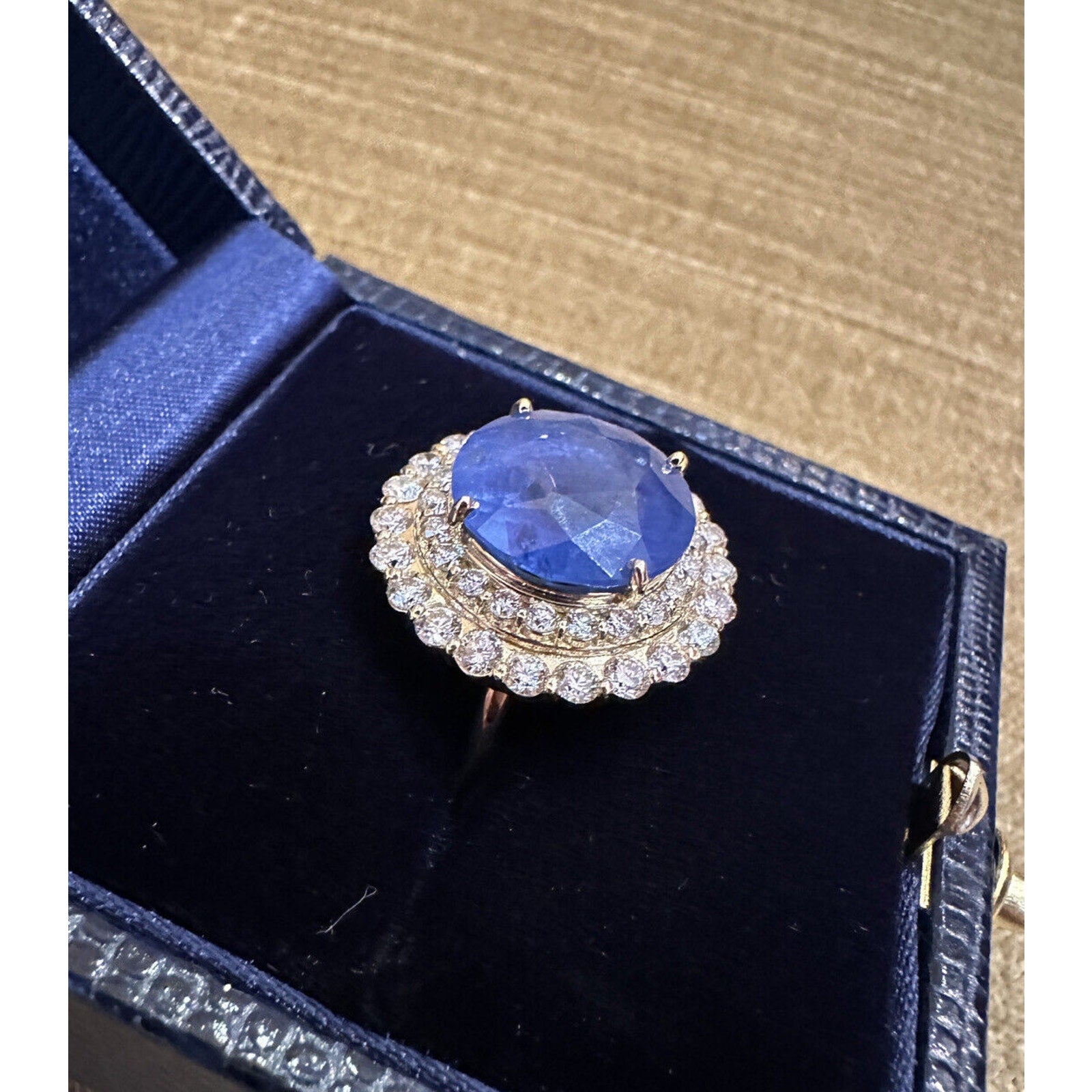 7.68 ct Round Sapphire Unheated Ceylon with Diamonds in 18k Yellow Gold-HM2427BZ