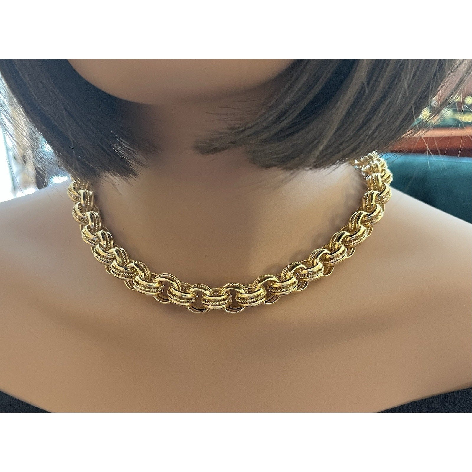 Large 20" Textured Round Cable Link Chain Necklace in 14k Yellow Gold