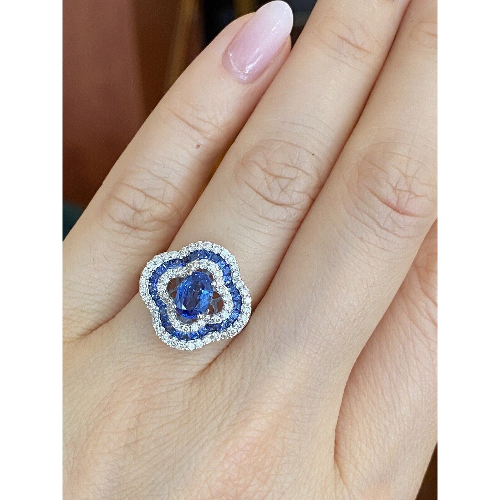 Sapphire and Diamond Clover Design Ring in 18k White Gold