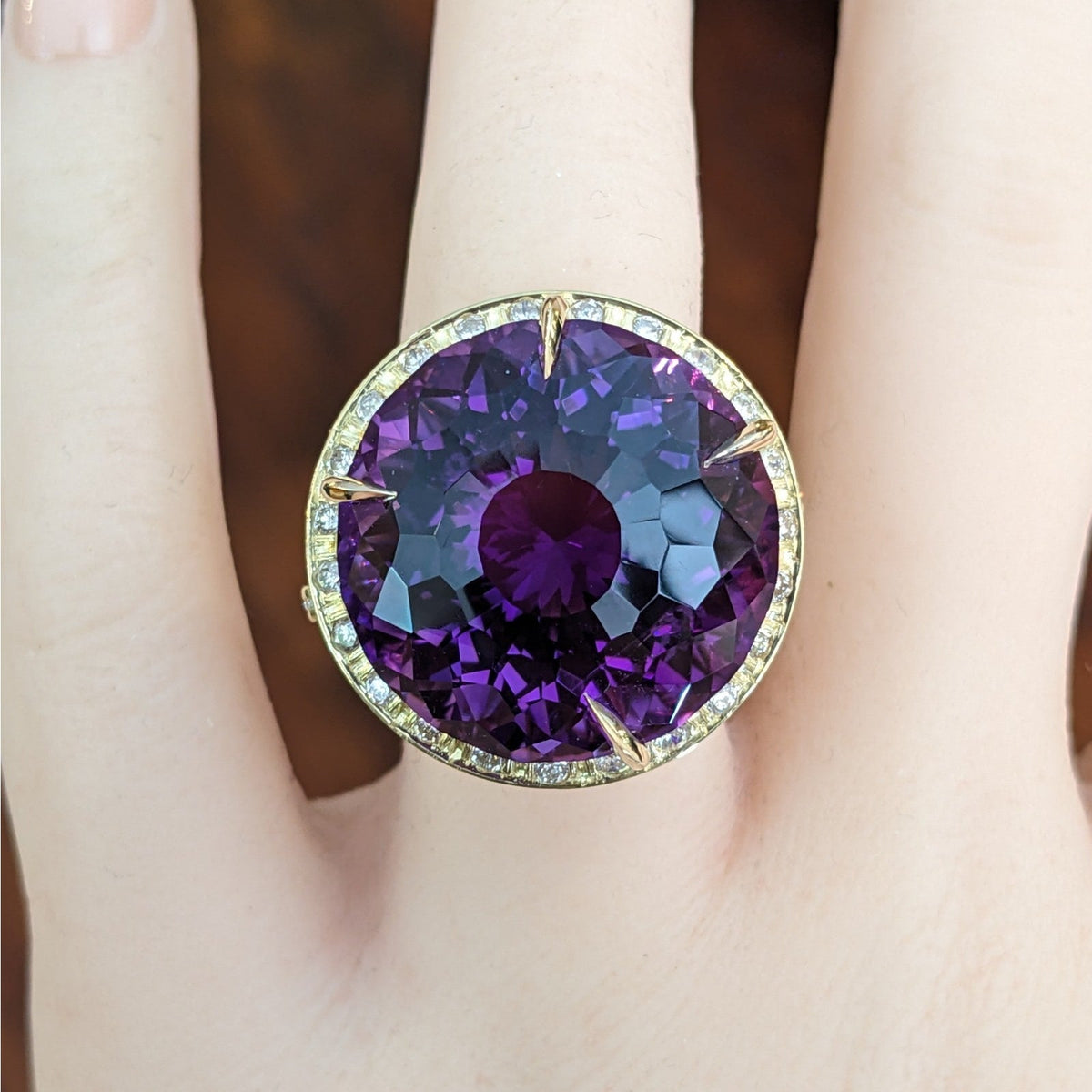 GIA Round Amethyst 29.51 ct and Diamond Dragon Ring in 18k Yellow Gold