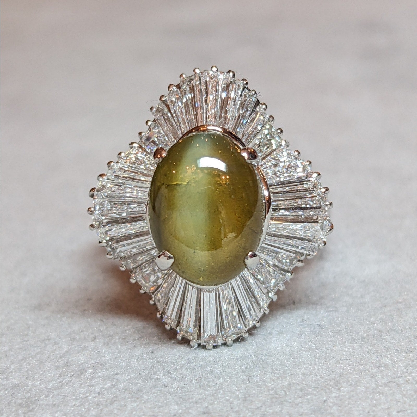 3.92 ct Cats Eye Chrysoberyl and Diamond Ring in Platinum
