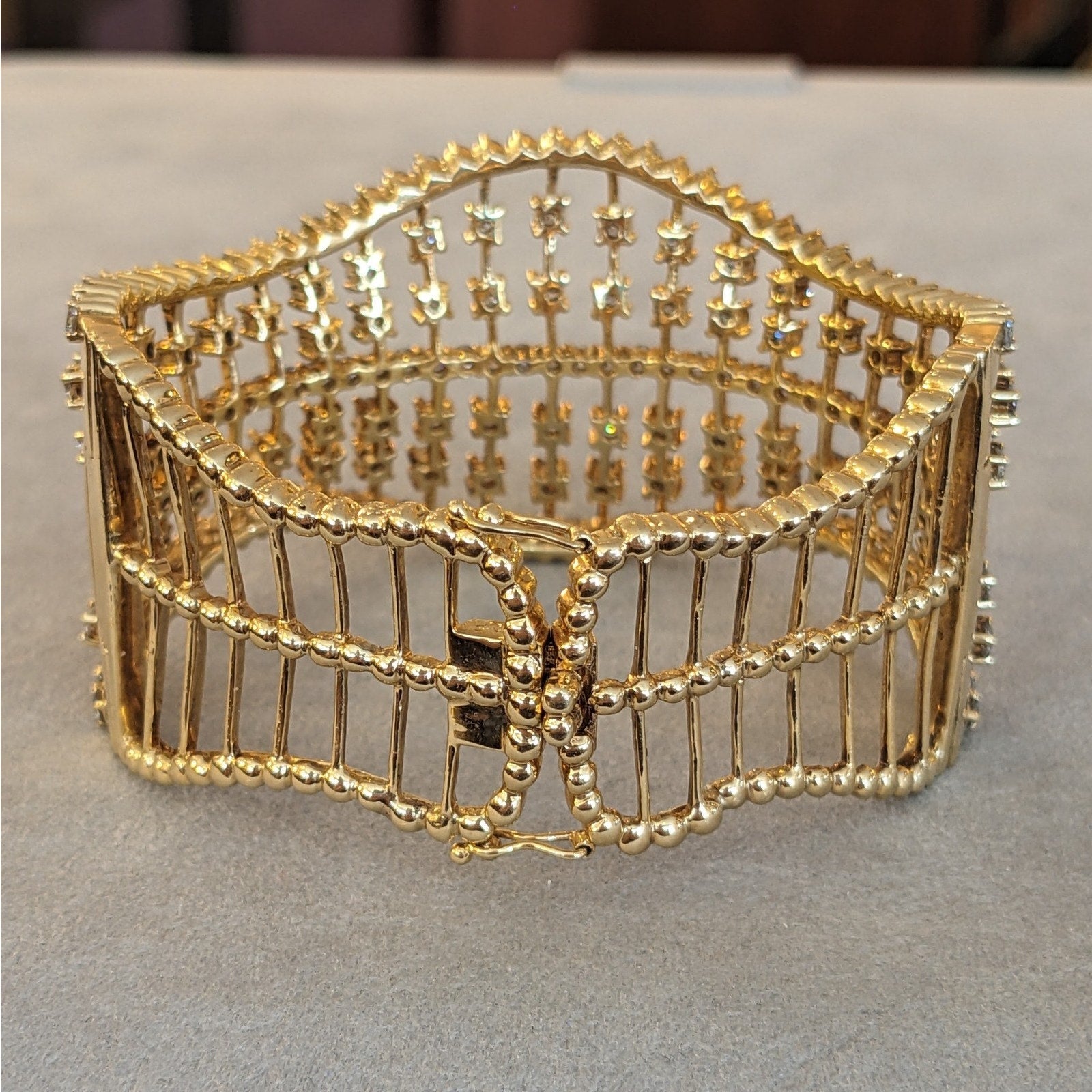 Natural Diamond Cuff Bracelet 10.20 cttw in 14k Yellow Gold