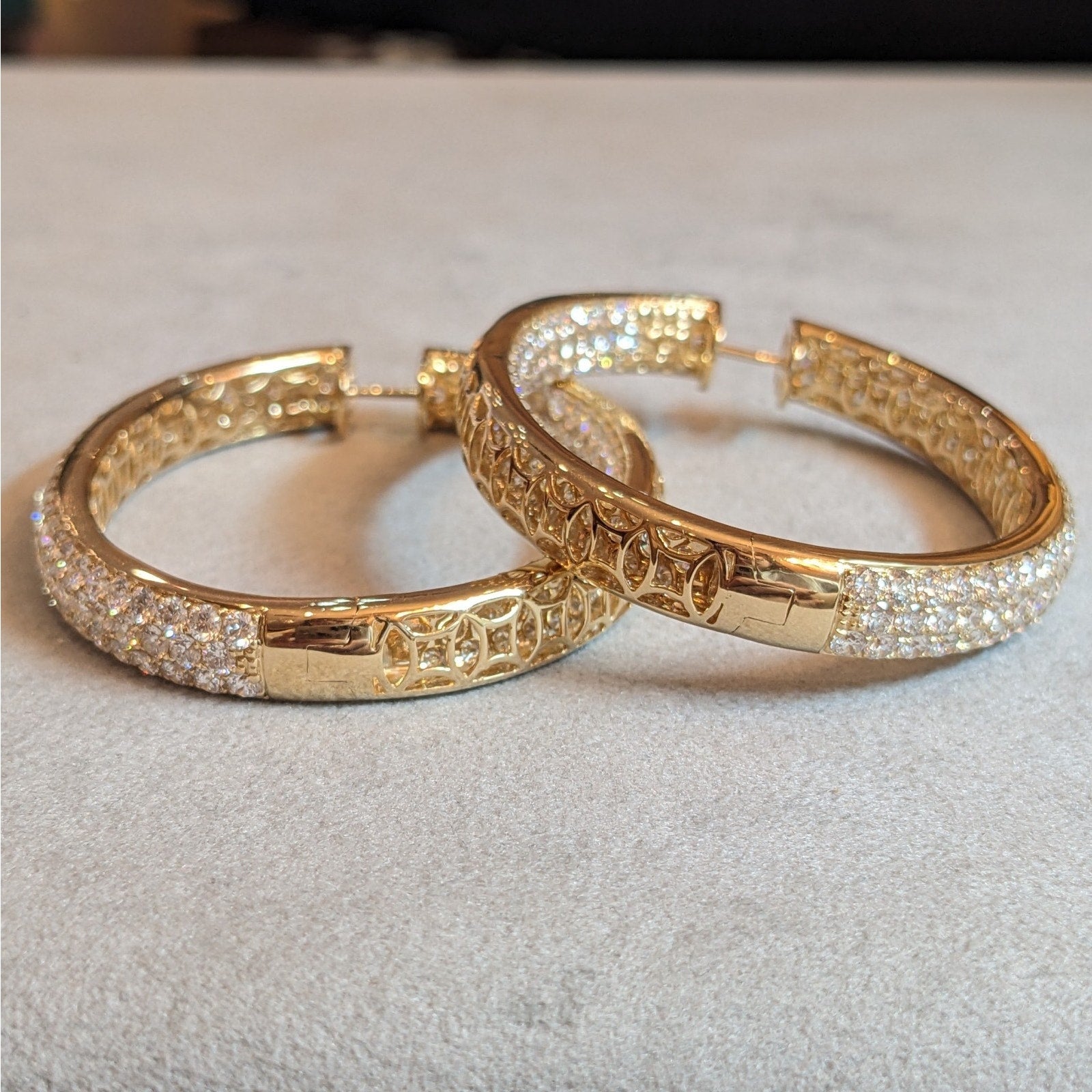 14.85cts Inside Out Oval Pave Diamond Hoop Earrings in 18k Yellow Gold
