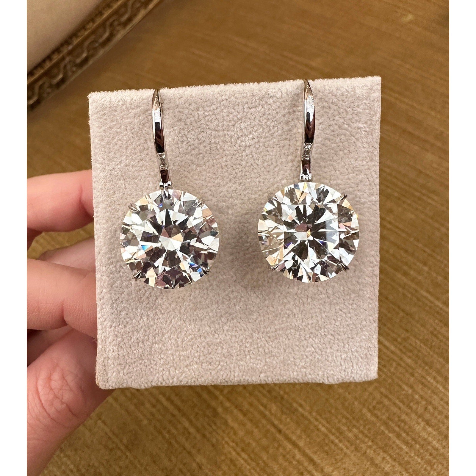GIA 20.63 & 21.17 cts Round Brilliant Diamond Drop Earrings in 18k White Gold