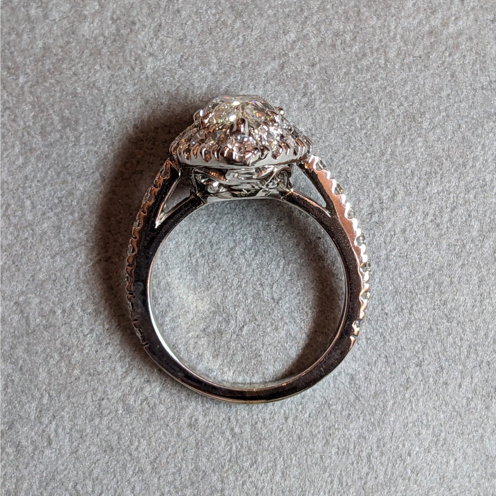 GIA 2.18 ct Pear Shape Diamond Ring in 18k White Gold