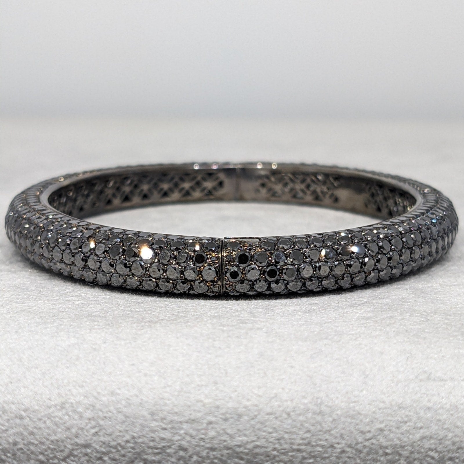 Natural Black Diamond Pave Bangle Bracelet 17.70 cttw in 18k Gold