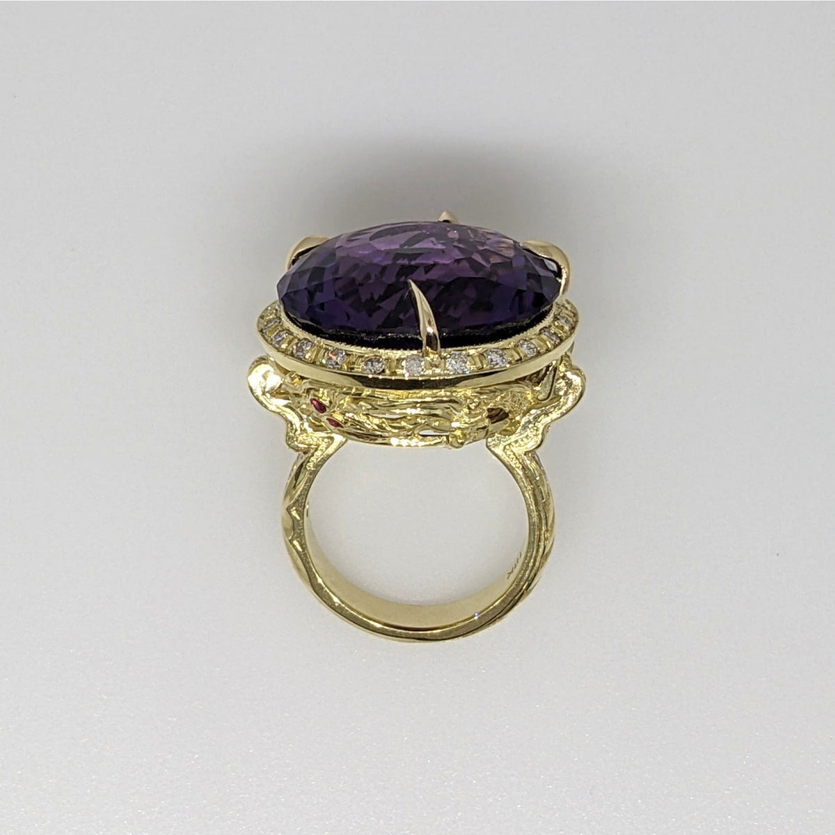 GIA Round Amethyst 29.51 ct and Diamond Dragon Ring in 18k Yellow Gold