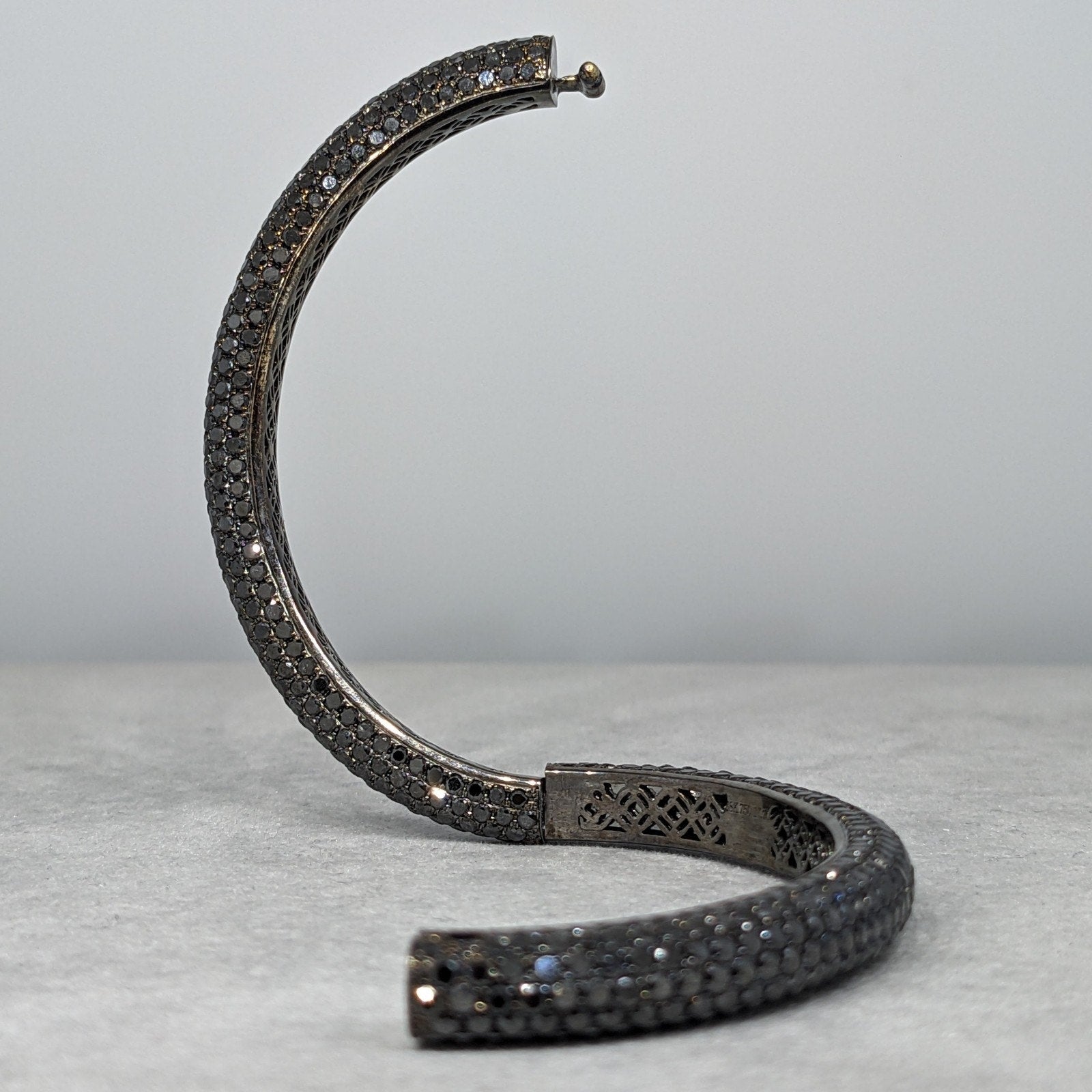 Natural Black Diamond Pave Bangle Bracelet 17.70 cttw in 18k Gold
