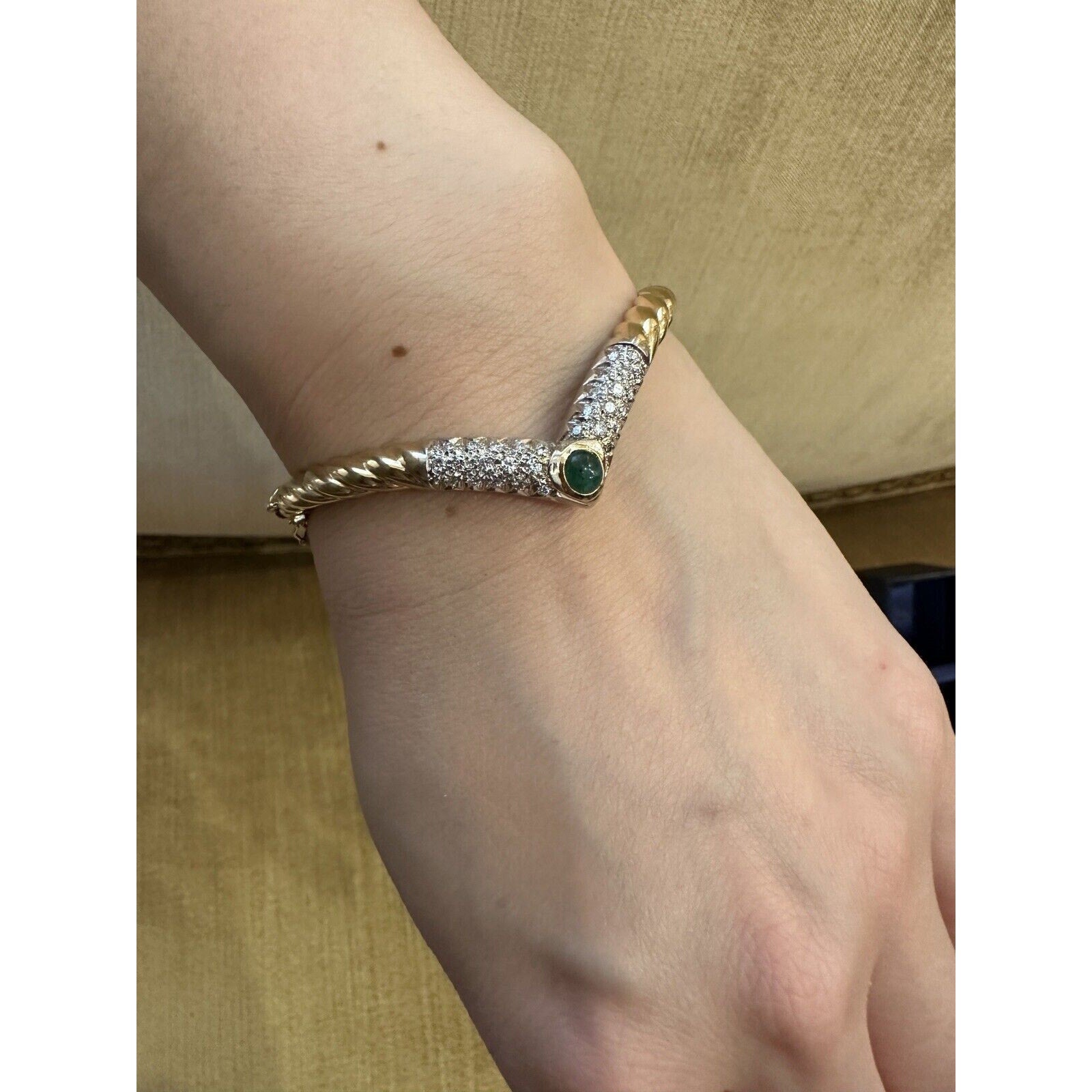 Italian Emerald Cabochon Diamond V Bangle in 18k Yellow Gold