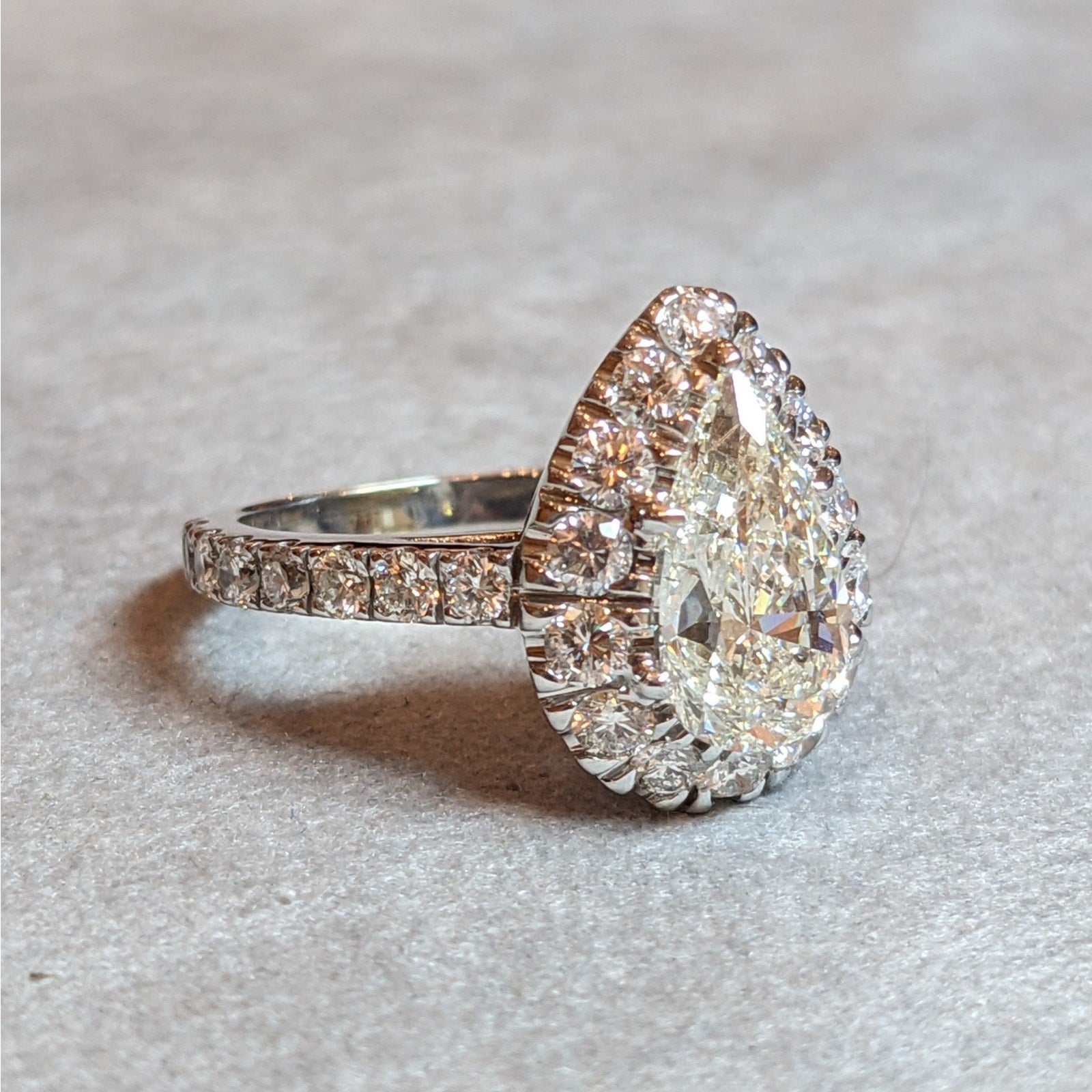 GIA 2.18 ct Pear Shape Diamond Ring in 18k White Gold