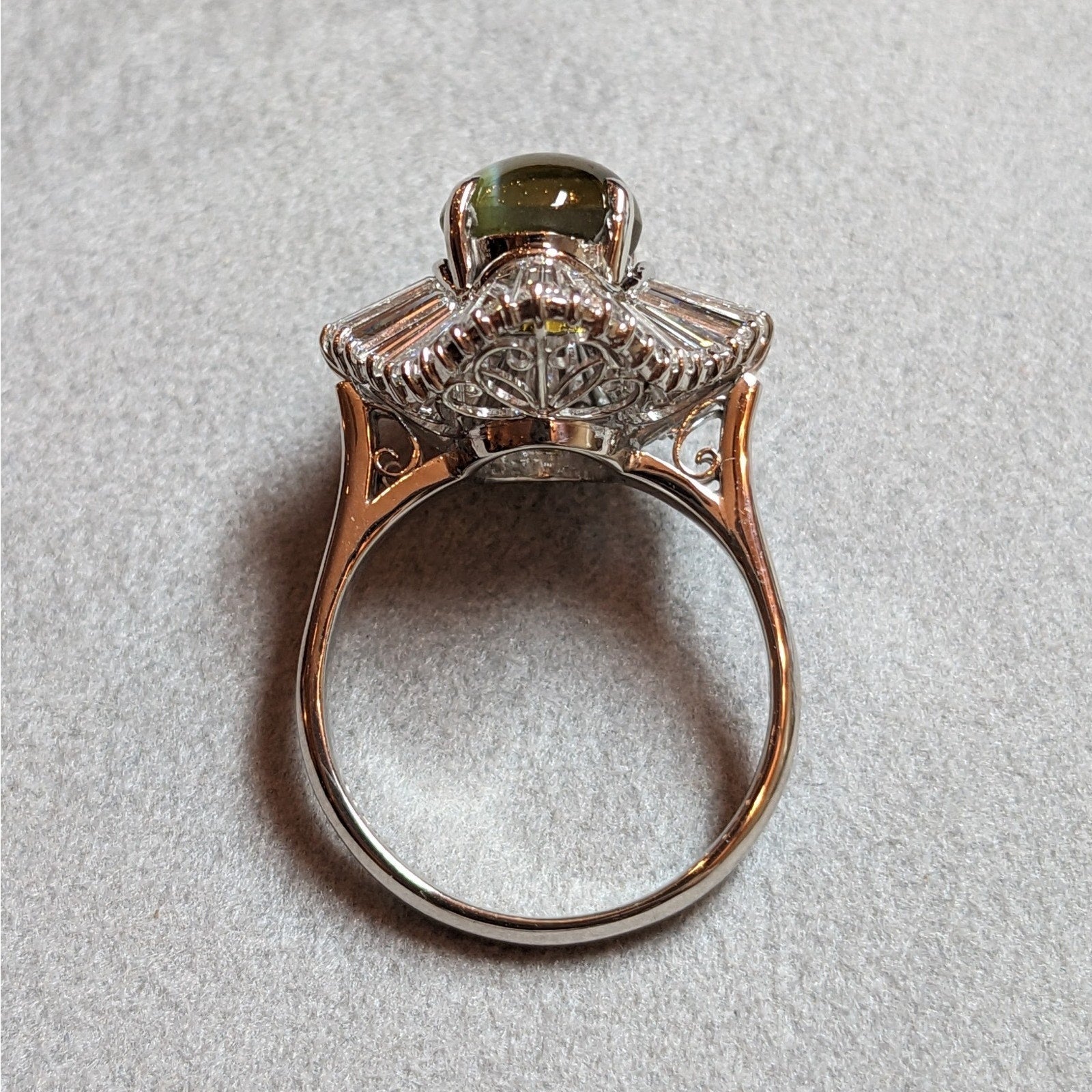 3.92 ct Cats Eye Chrysoberyl and Diamond Ring in Platinum