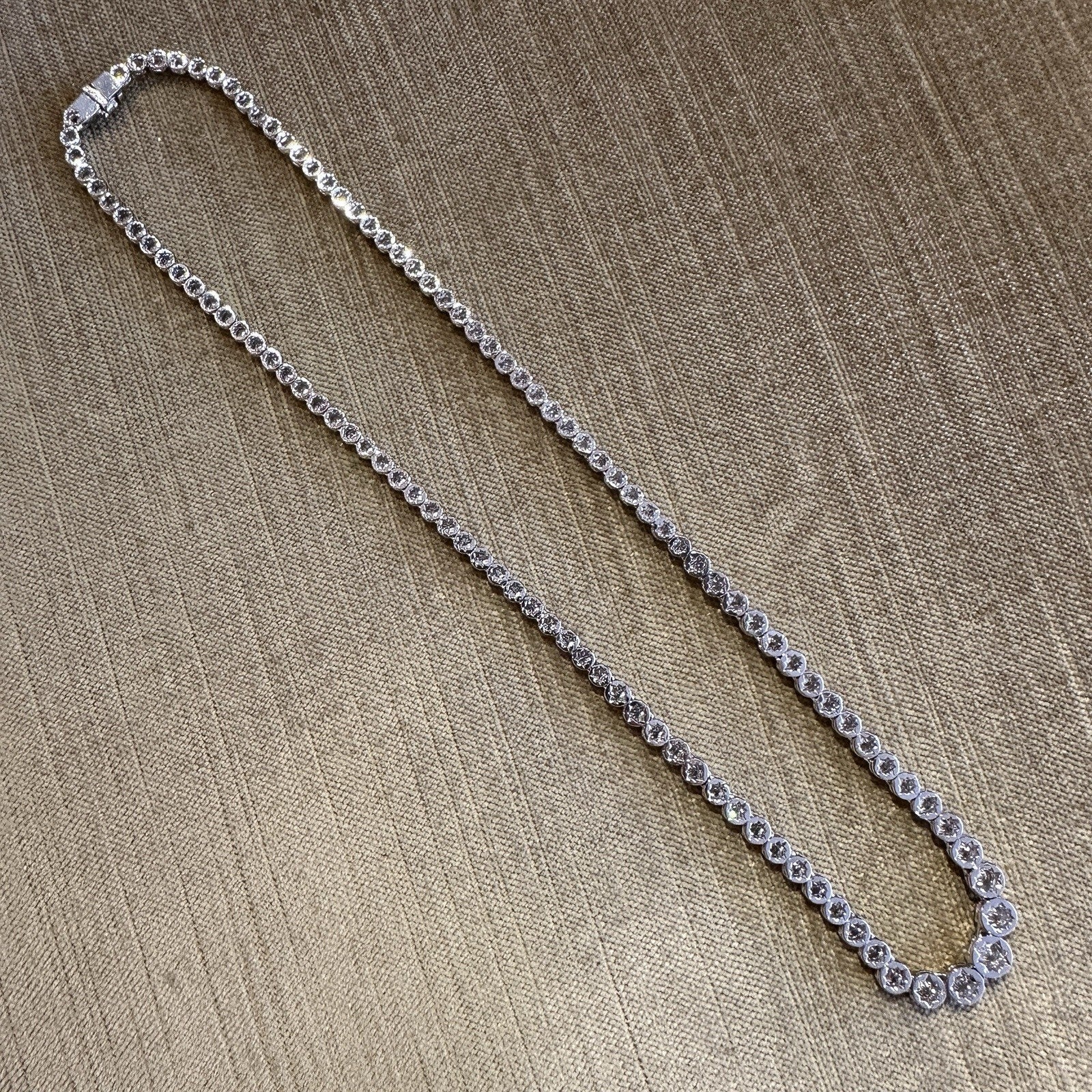 7.08 cttw Natural Diamond Graduated Tennis Necklace in Platinum
