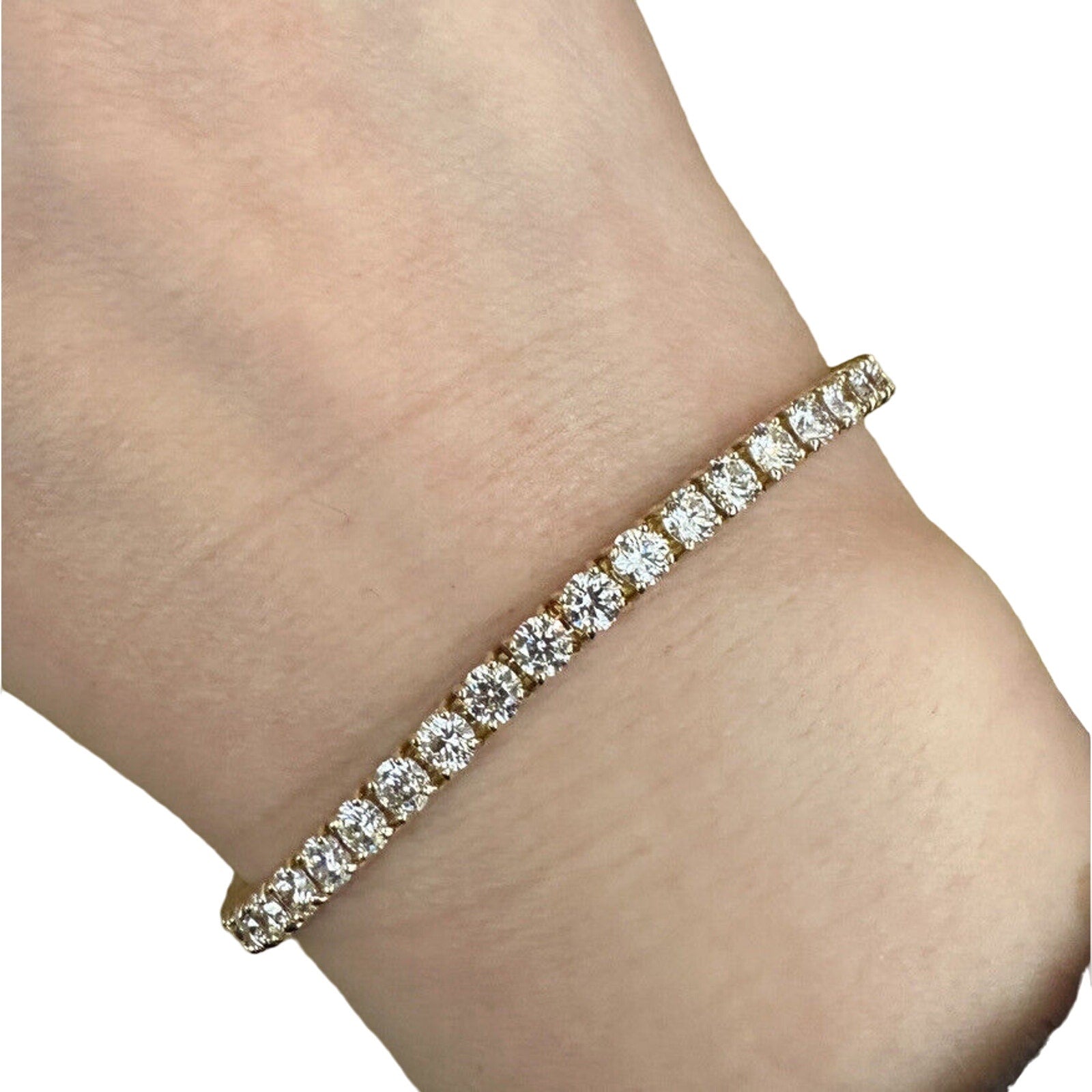 7.76 carats Round Diamond Tennis Bracelet in 14k Yellow Gold 7.25 inches