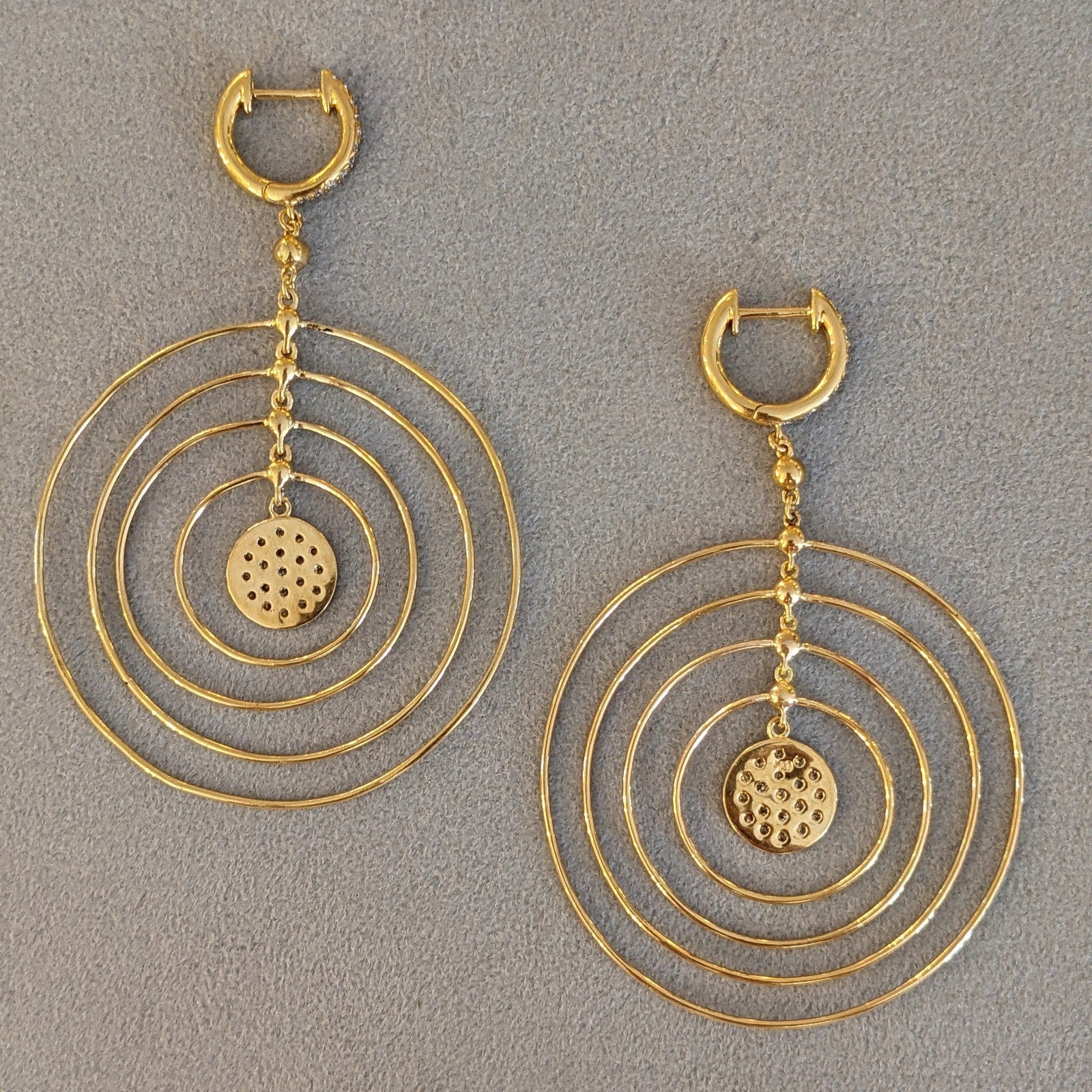 Diamond Circle Hoop Dangle Drop Earrings in 18k Yellow Gold