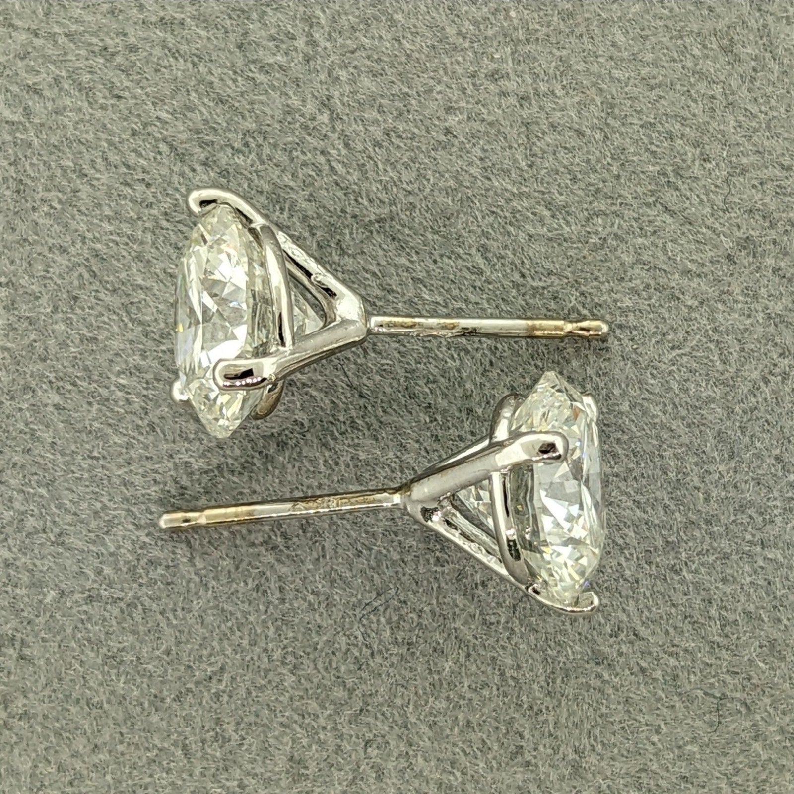 Natural Round Diamond Stud Earrings 4.07 cttw in 18k/14k White Gold