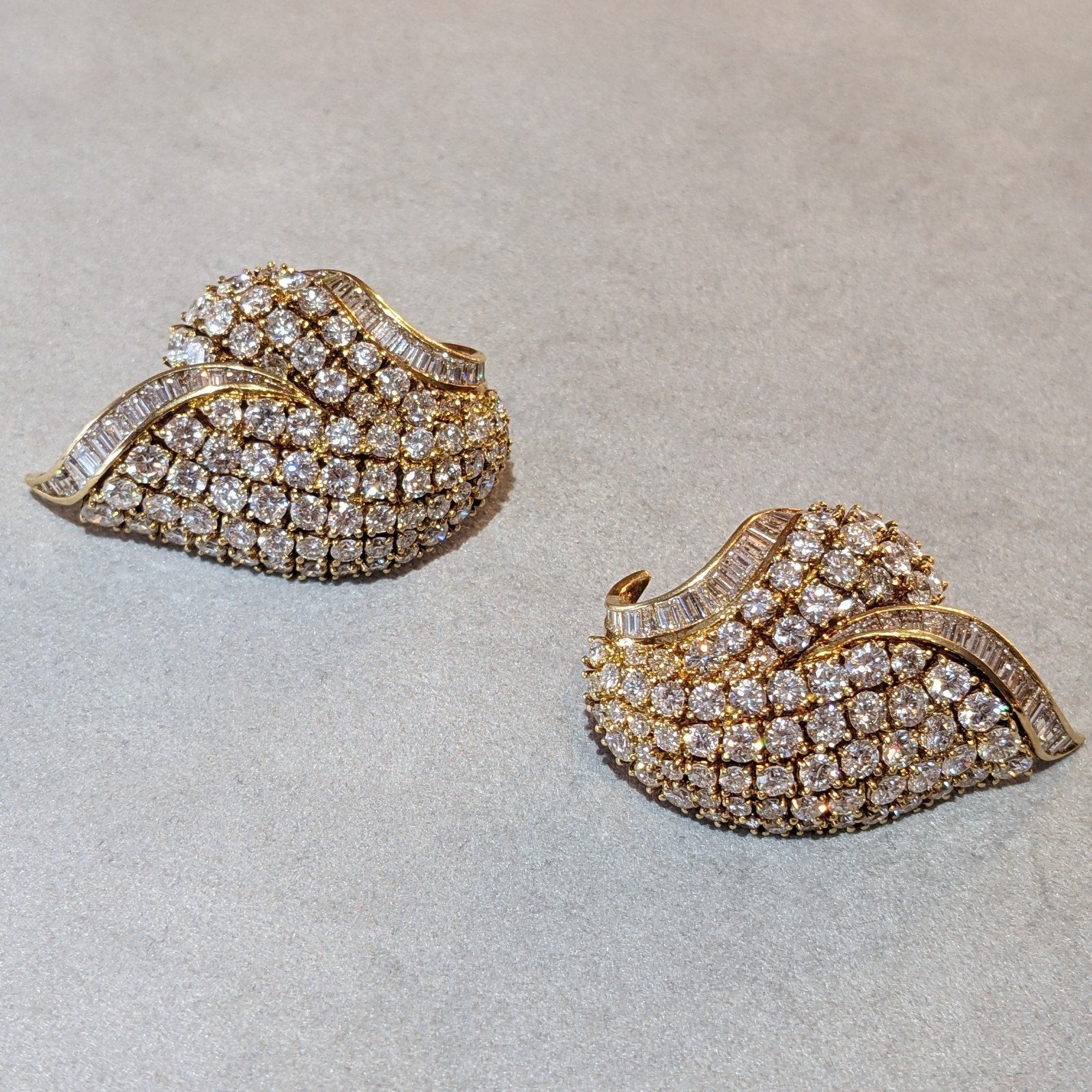 Large Diamond Tulip Earrings 15.00 cttw in 18k Yellow Gold