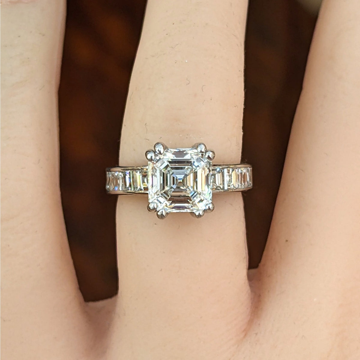 GIA 2.70 ct Asscher Cut Natural Diamond Ring in Platinum