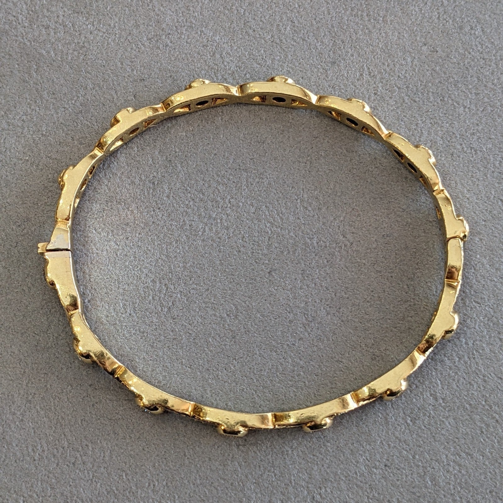 Diamond Braided Bangle Bracelet Hinged in 18k Yellow Gold