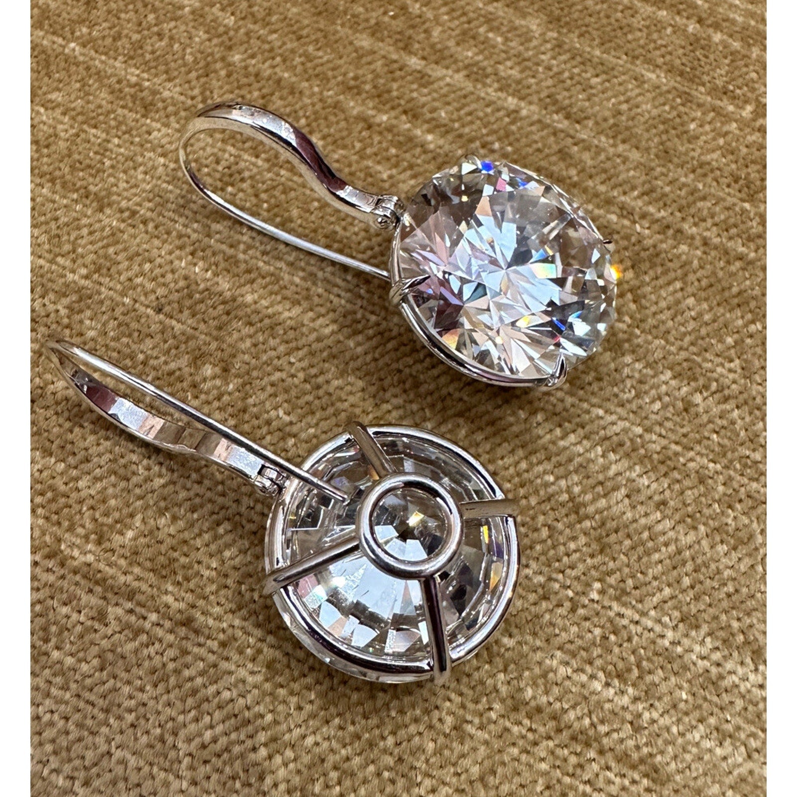 GIA 20.63 & 21.17 cts Round Brilliant Diamond Drop Earrings in 18k White Gold
