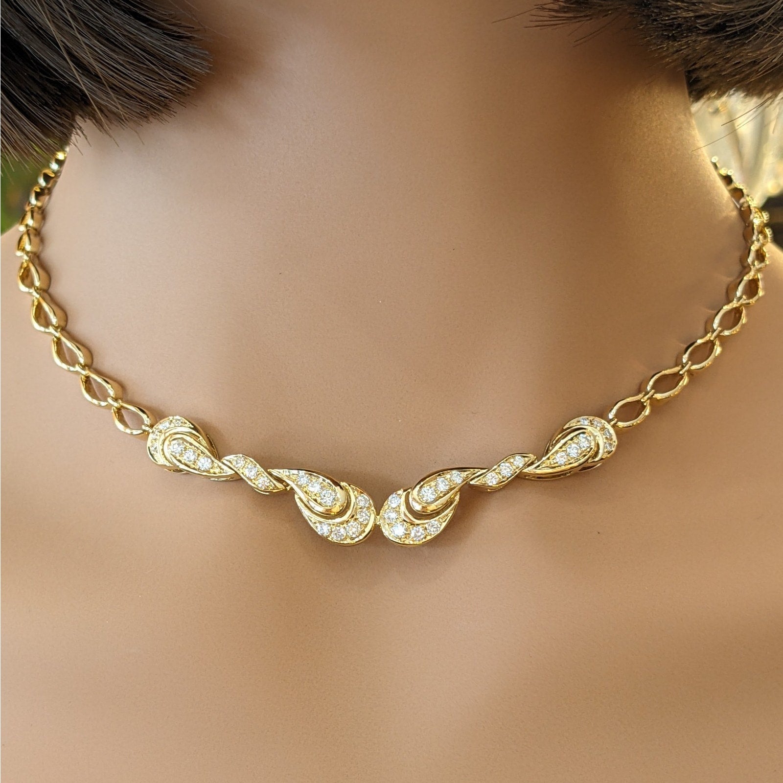 ITALY Diamond Choker Necklace in 18k Yellow Gold
