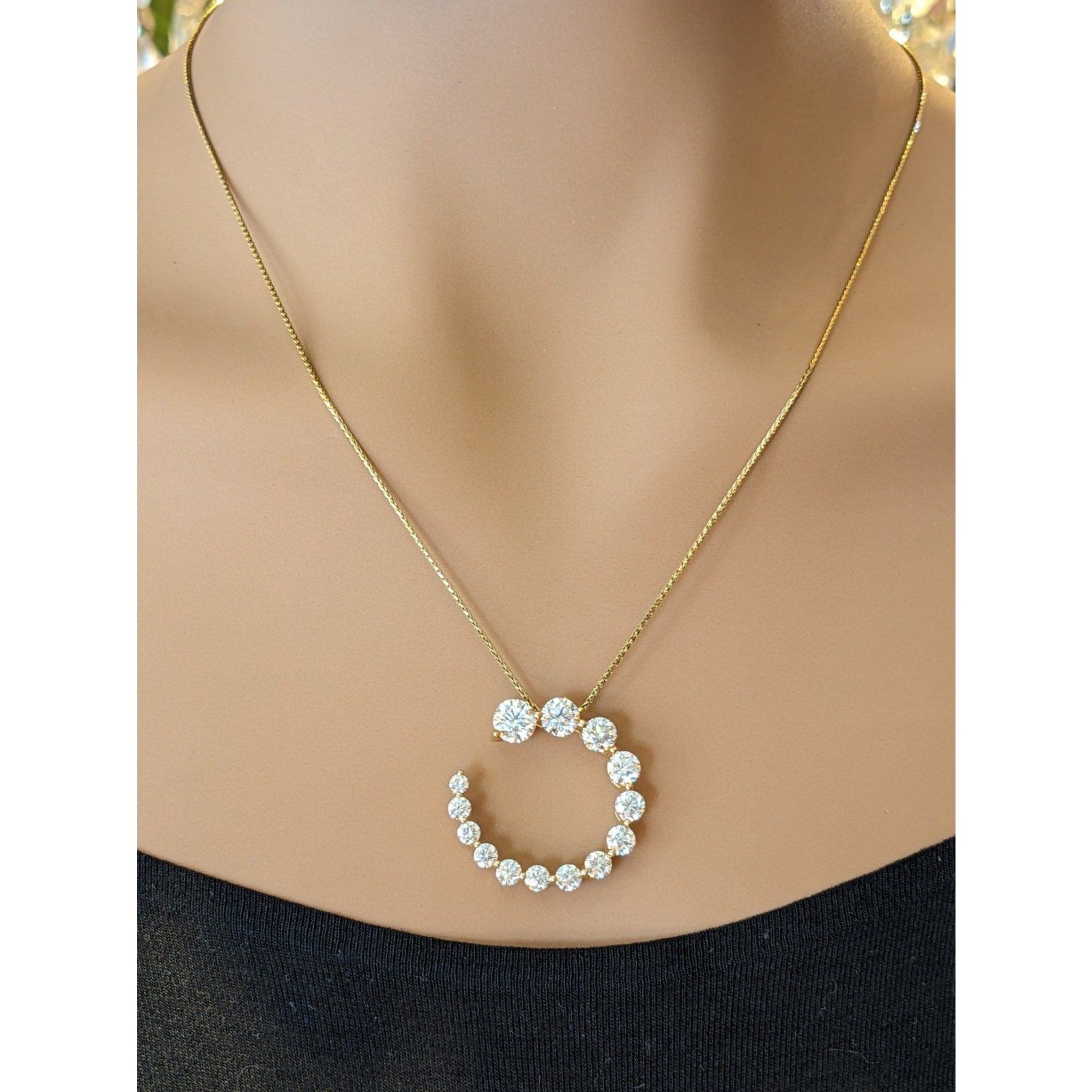 Diamond Graduating Swirl Pendant Necklace ~3.5cttw in 14k Yellow Gold
