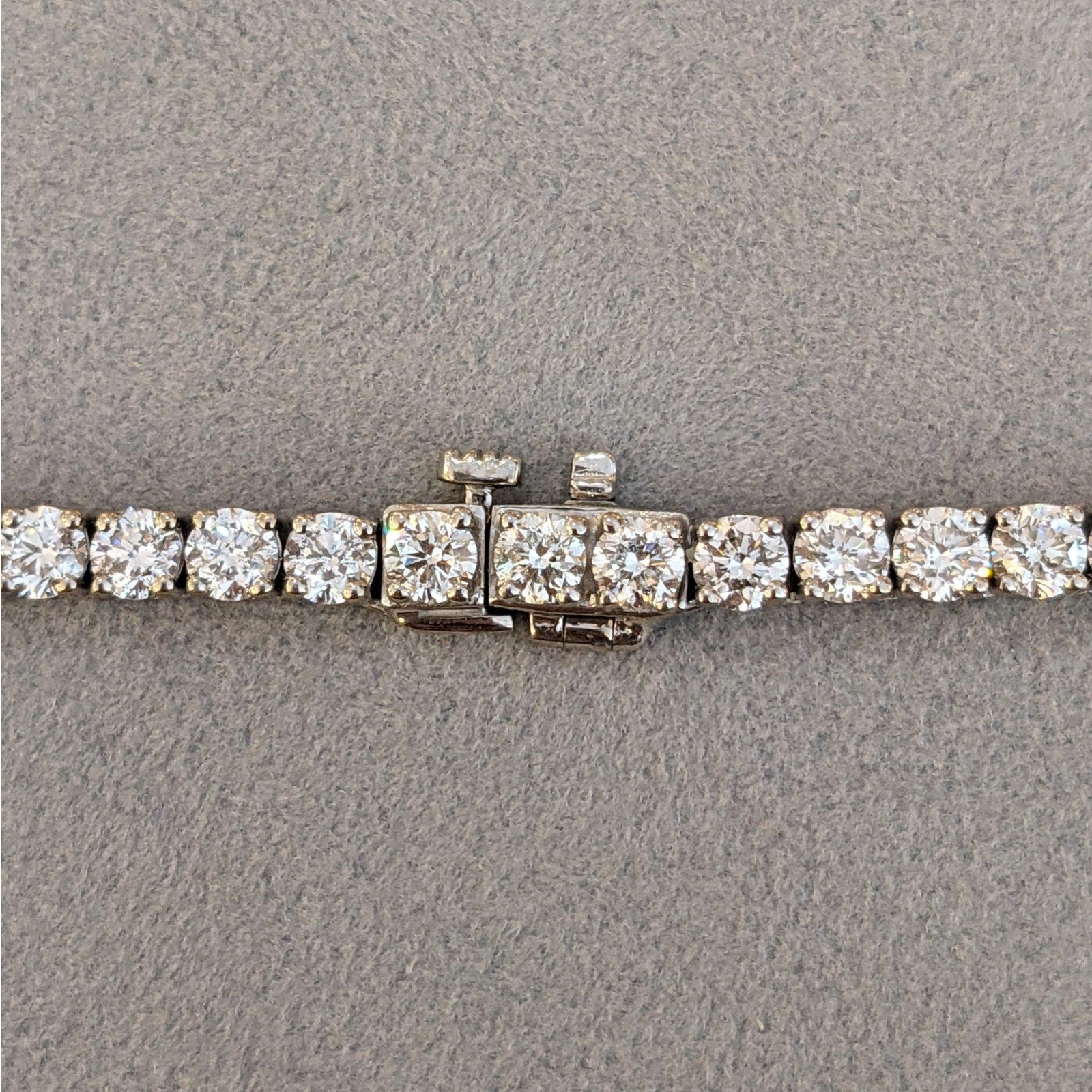 Natural Diamond Tennis Necklace in 18k White Gold 16.75 inches