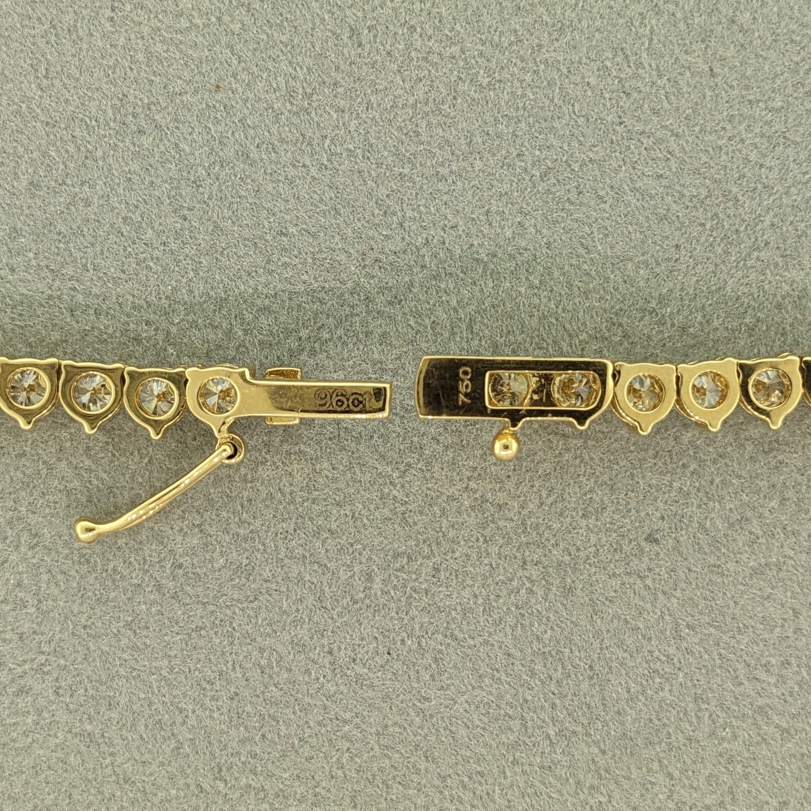 Natural Diamond Tennis Necklace 14.96 ctw in 18k Yellow Gold 16.5"