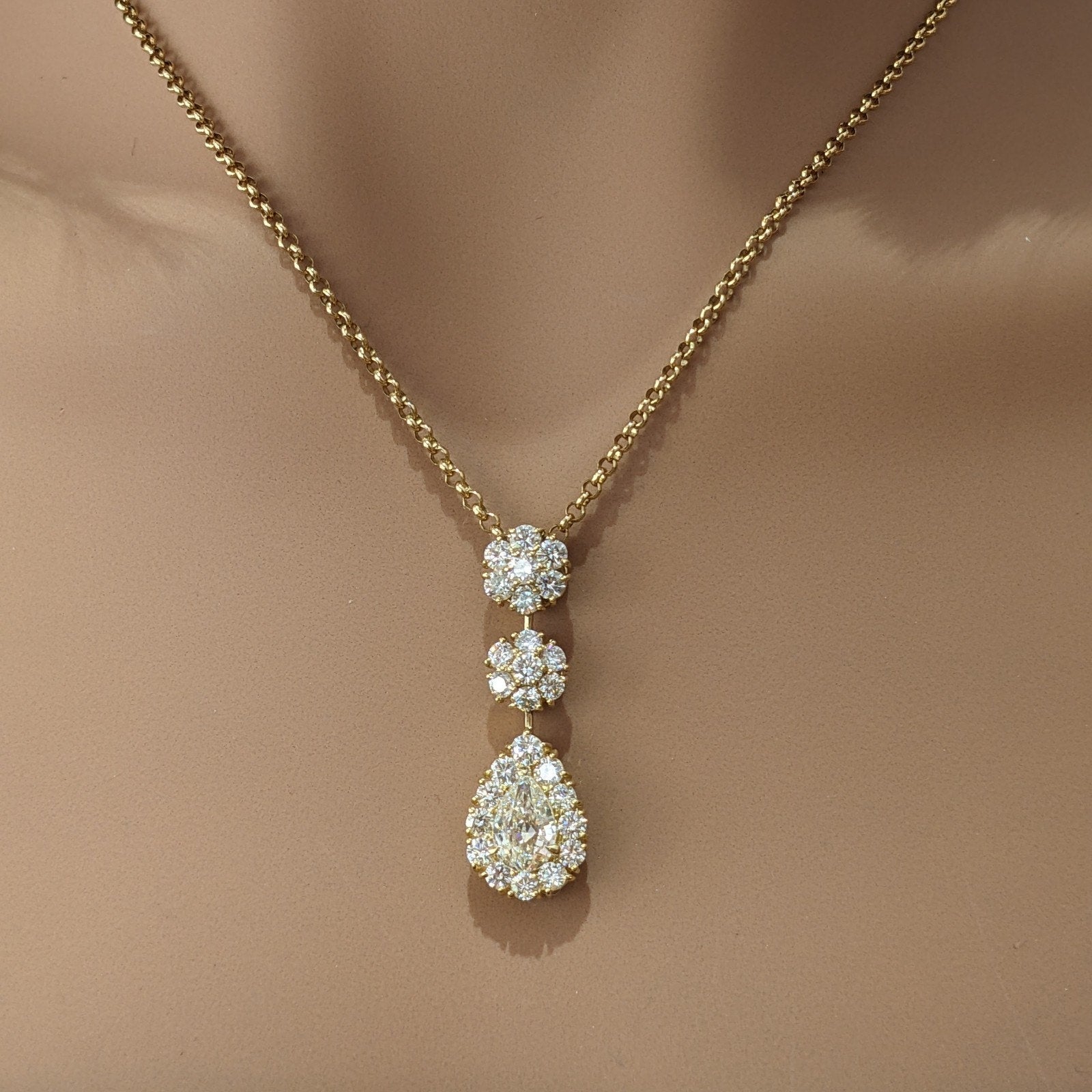 Pear Brilliant Diamond with Floret Pendant Necklace in 18k Yellow Gold