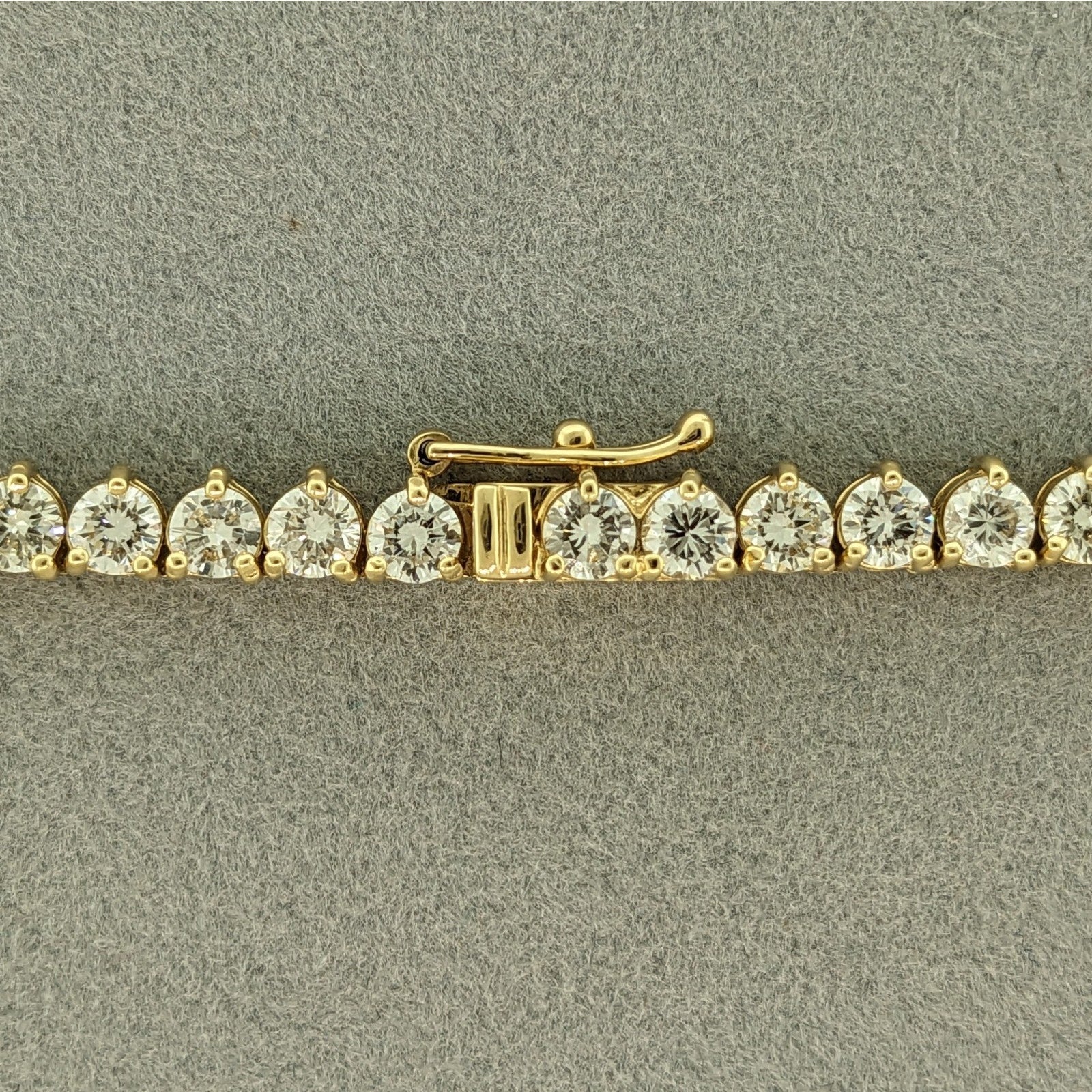 Natural Diamond Tennis Necklace 14.96 ctw in 18k Yellow Gold 16.5"