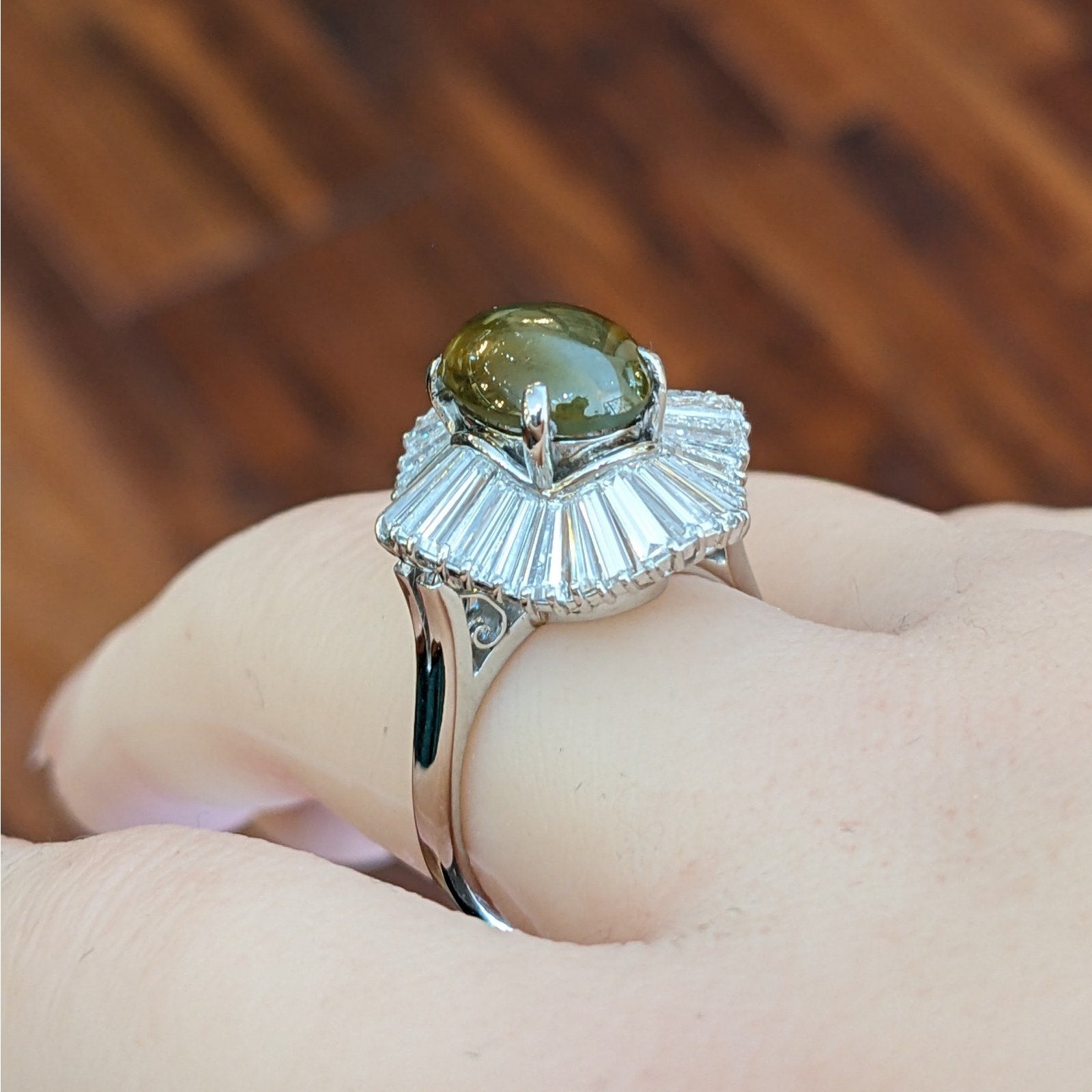 3.92 ct Cats Eye Chrysoberyl and Diamond Ring in Platinum