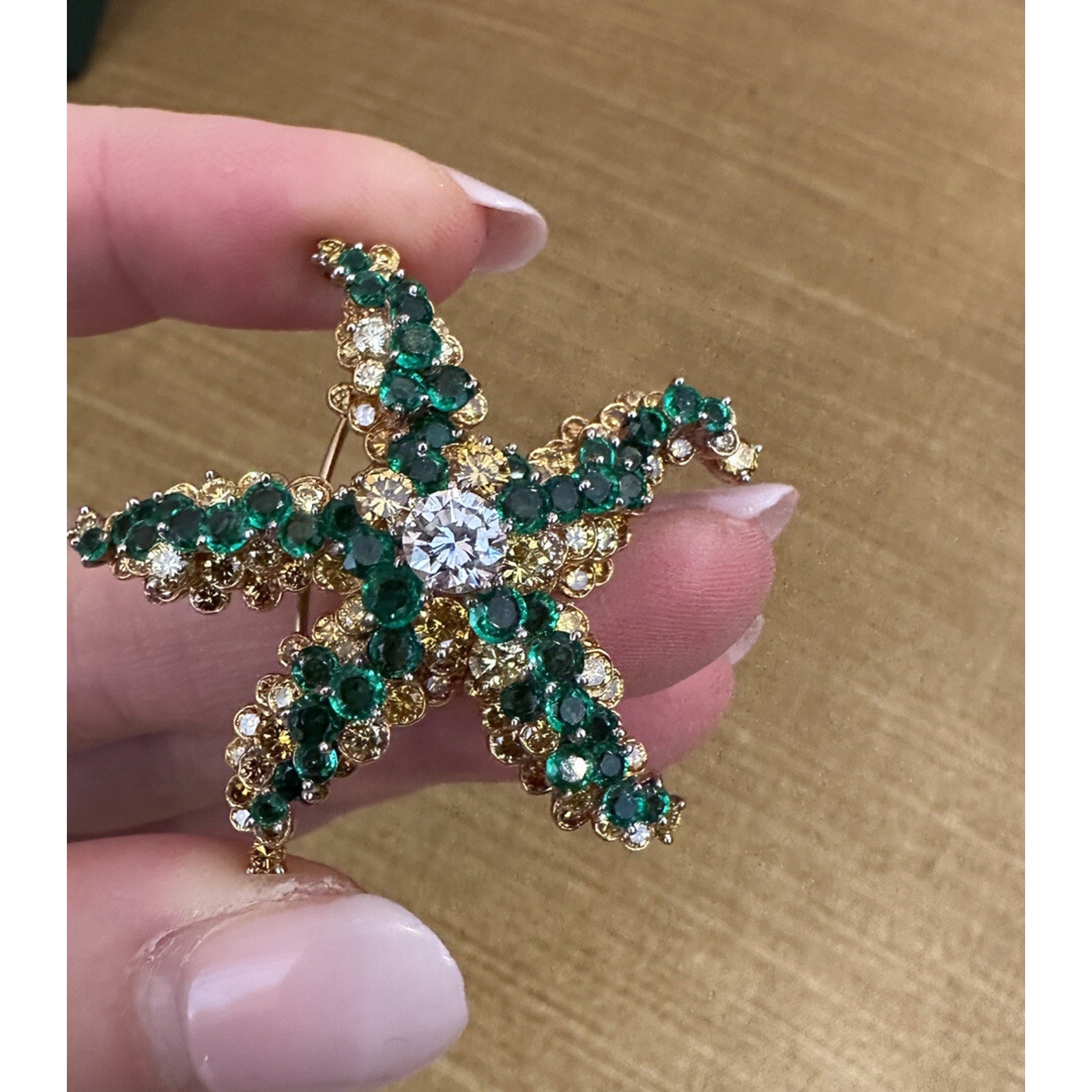 Starfish Pin w/Diamond, Emeralds and Yellow Diamonds in 18k Yellow Gold